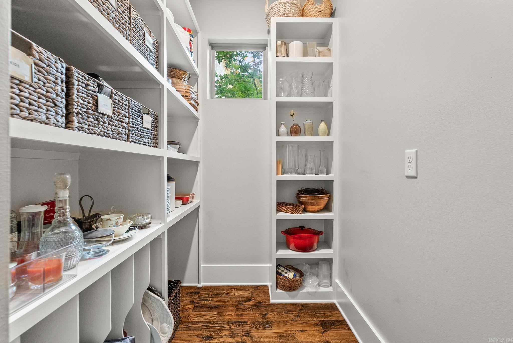 WOODLANDS EDGE - Residential