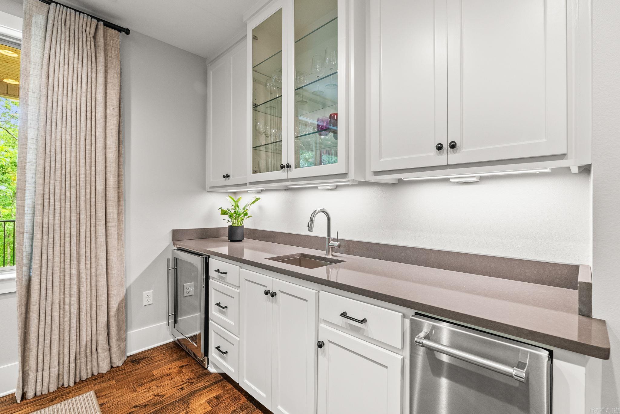 WOODLANDS EDGE - Residential