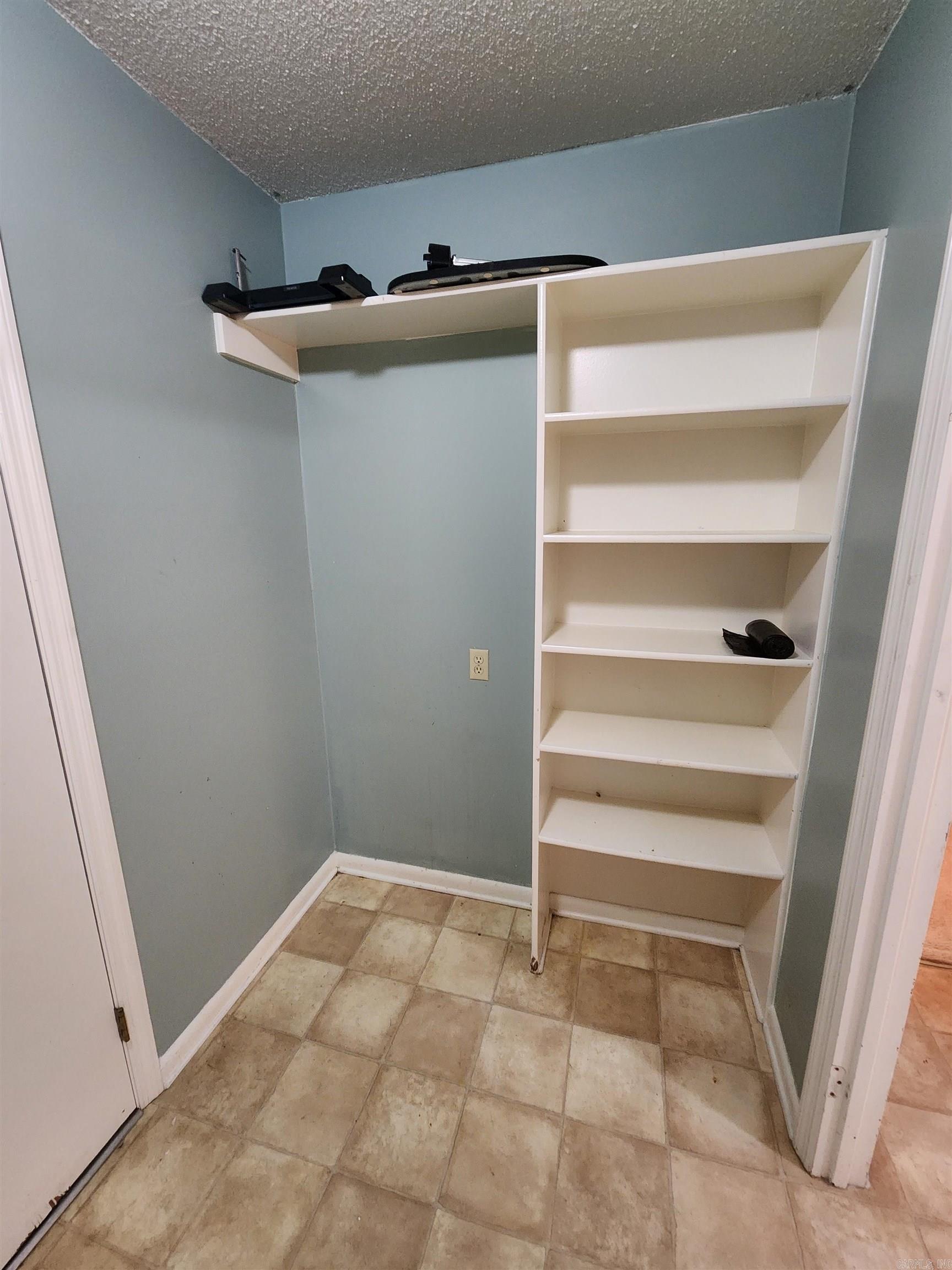 OTTER CREEK COMMUNITY - Residential