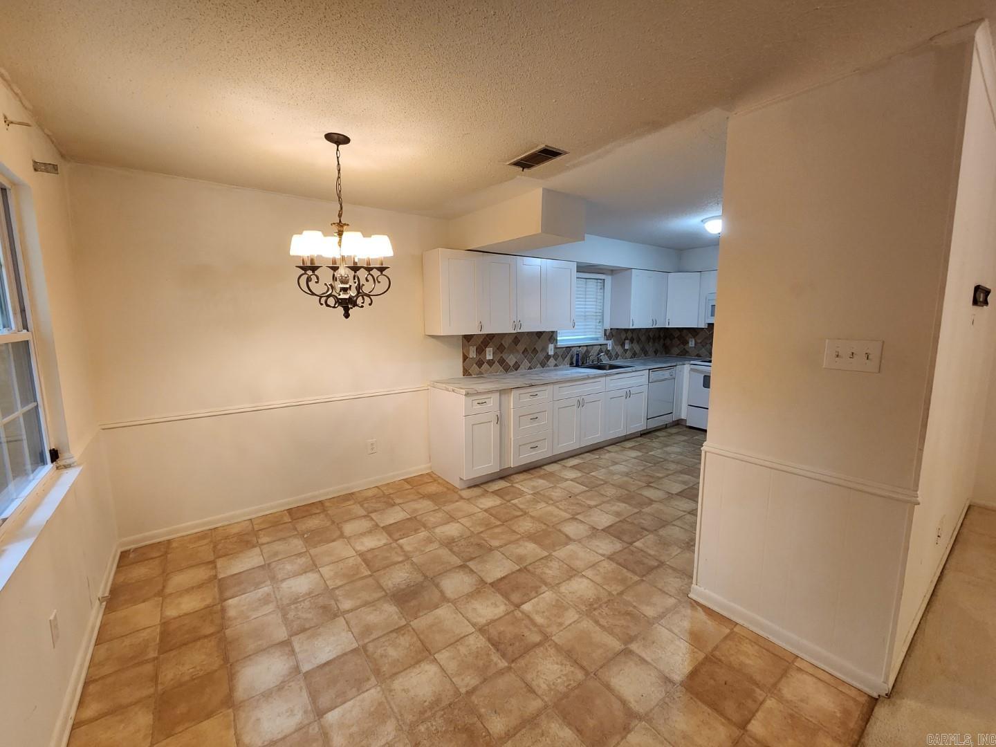 OTTER CREEK COMMUNITY - Residential