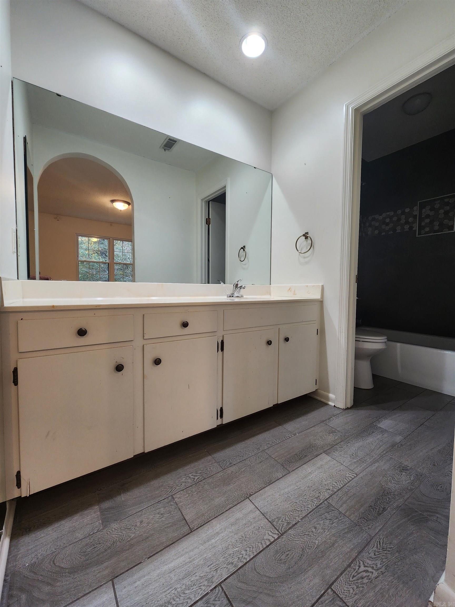 OTTER CREEK COMMUNITY - Residential