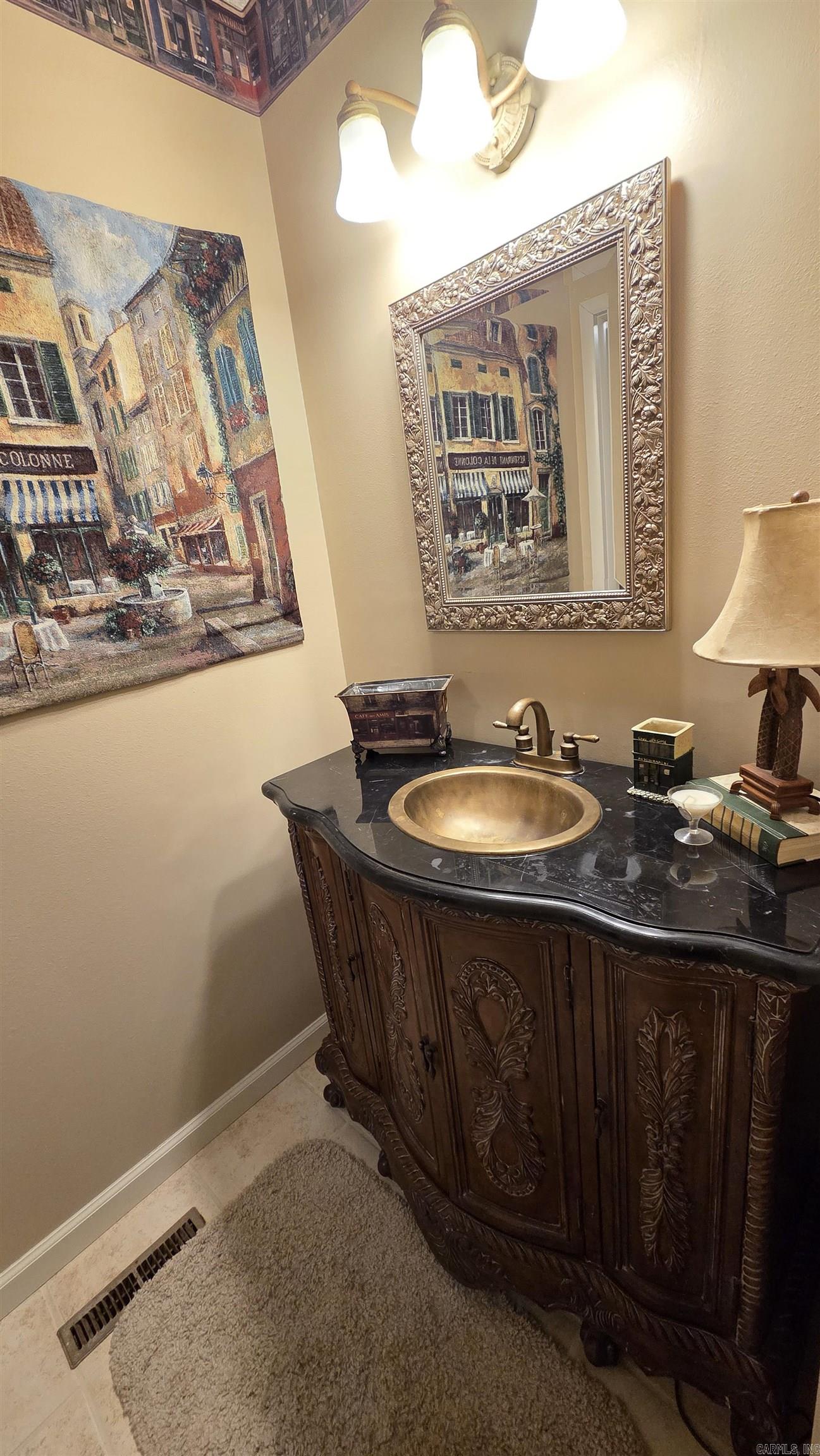 LAKEWOOD HILLS CONDO - Residential