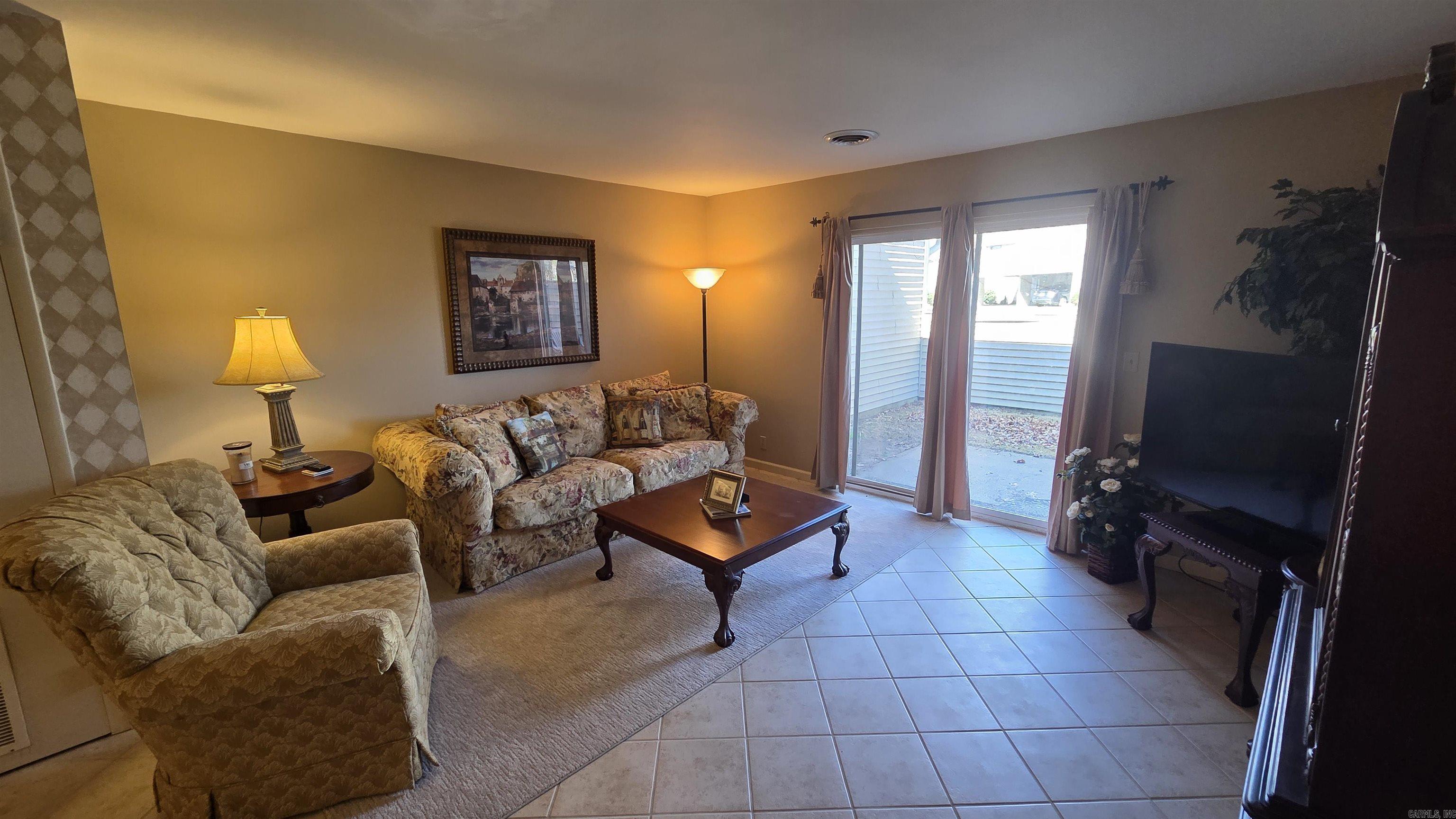 LAKEWOOD HILLS CONDO - Residential