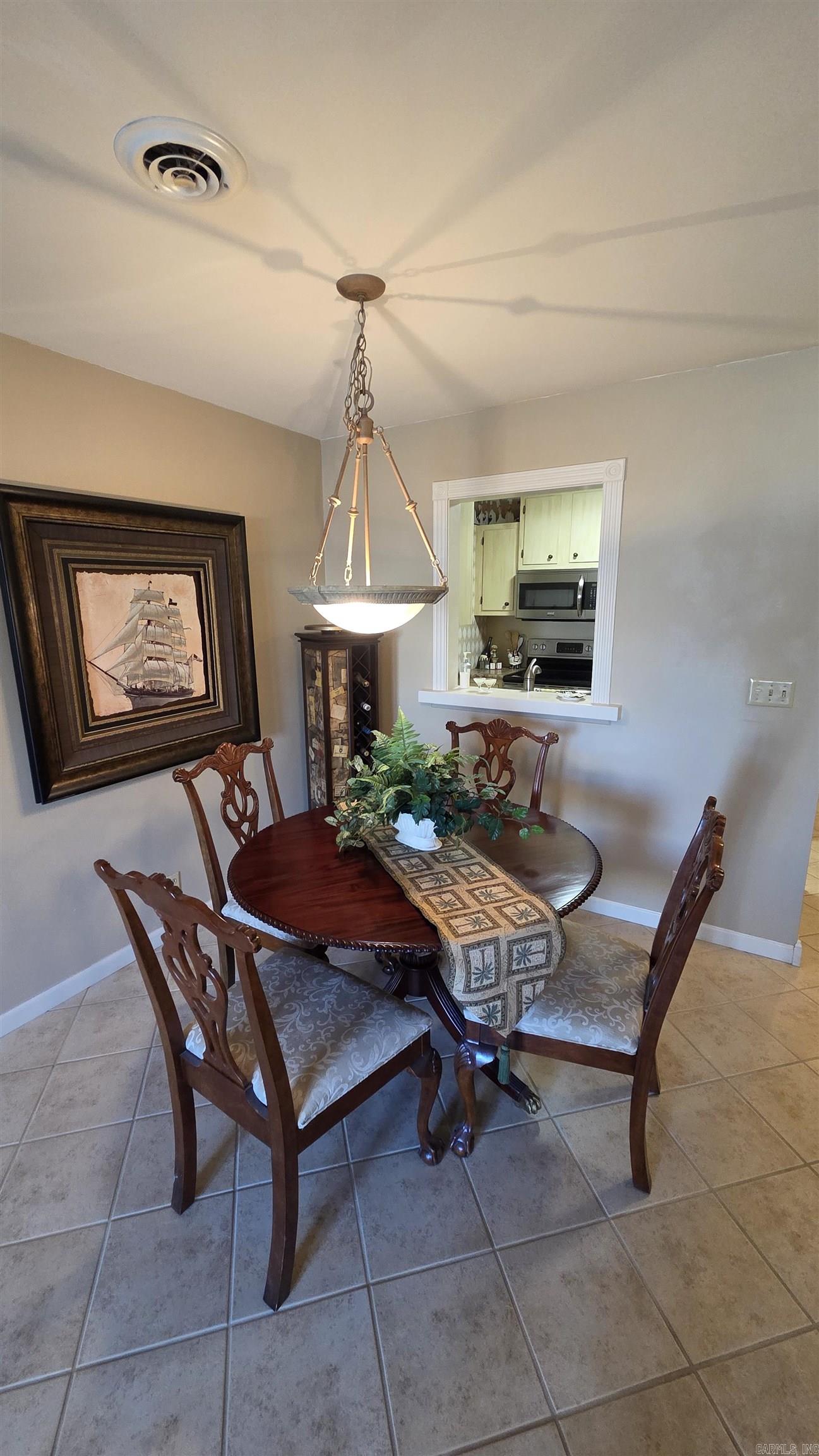 LAKEWOOD HILLS CONDO - Residential