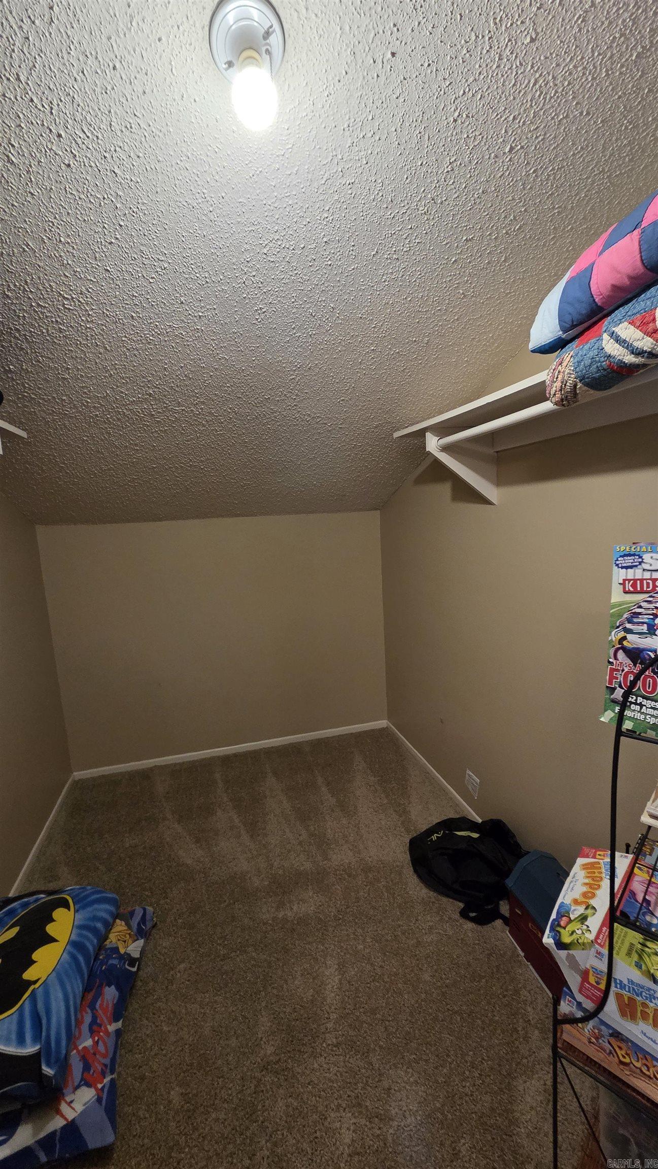 LAKEWOOD HILLS CONDO - Residential