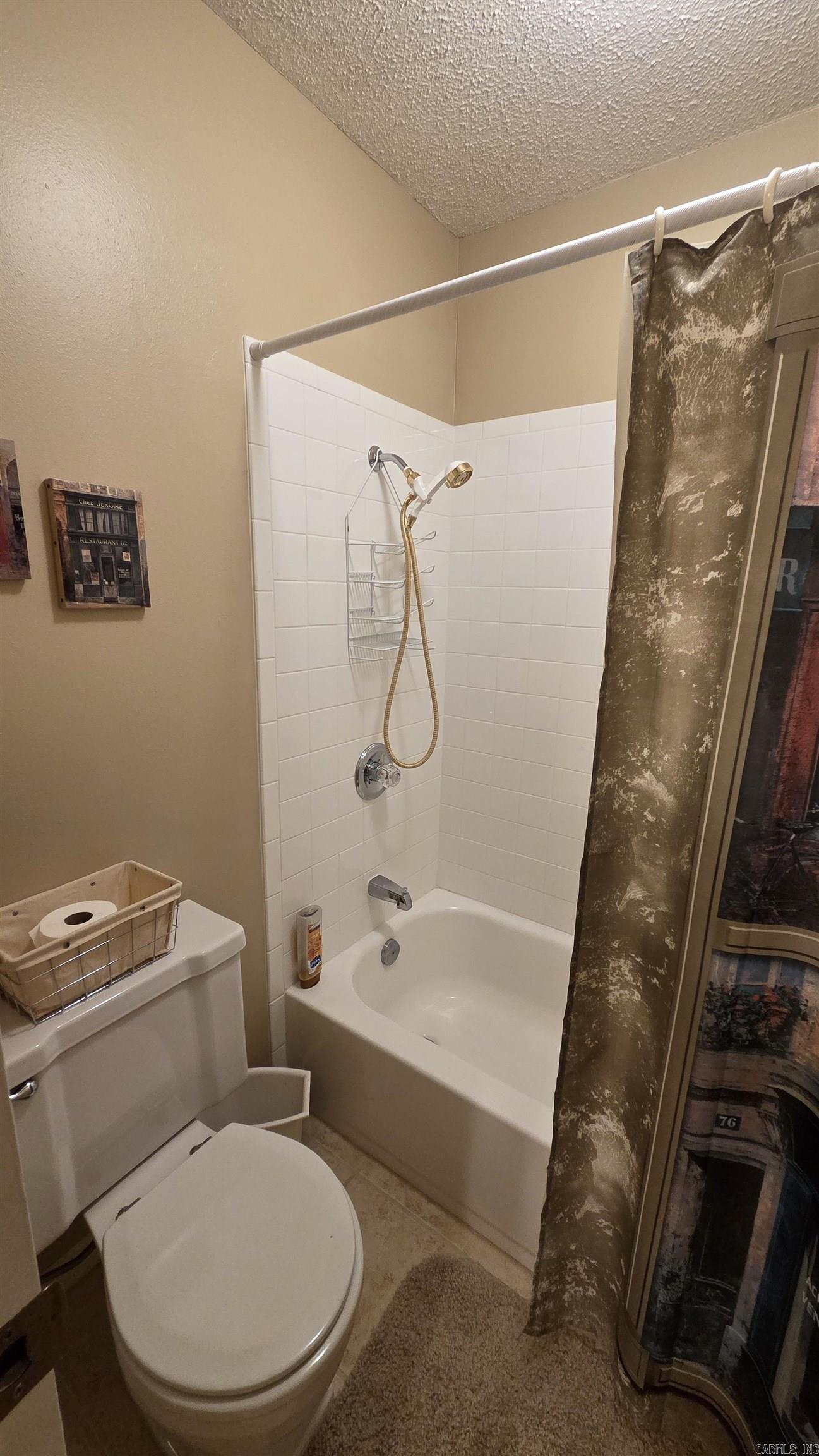 LAKEWOOD HILLS CONDO - Residential