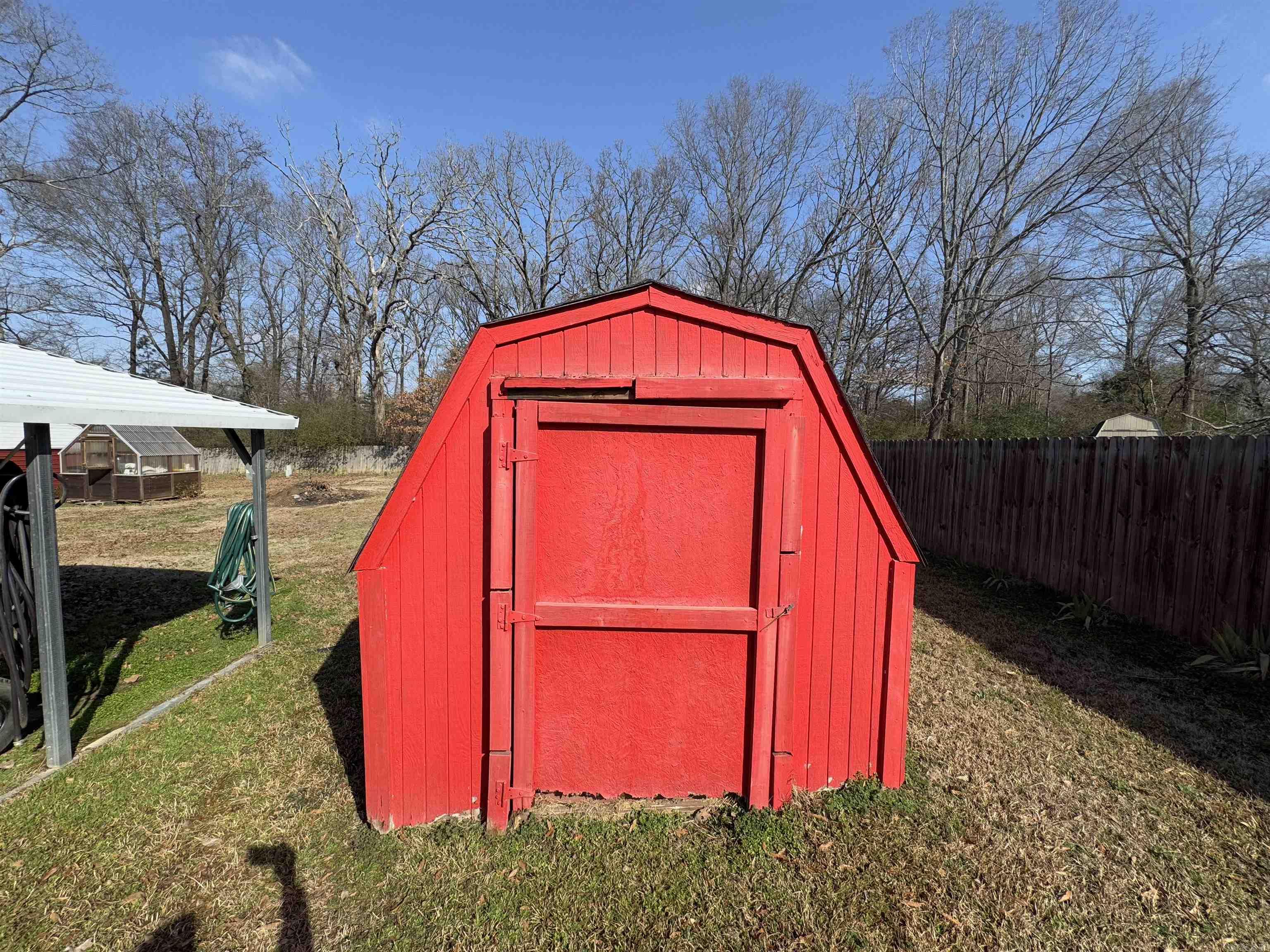 THE MEADOWS - Residential