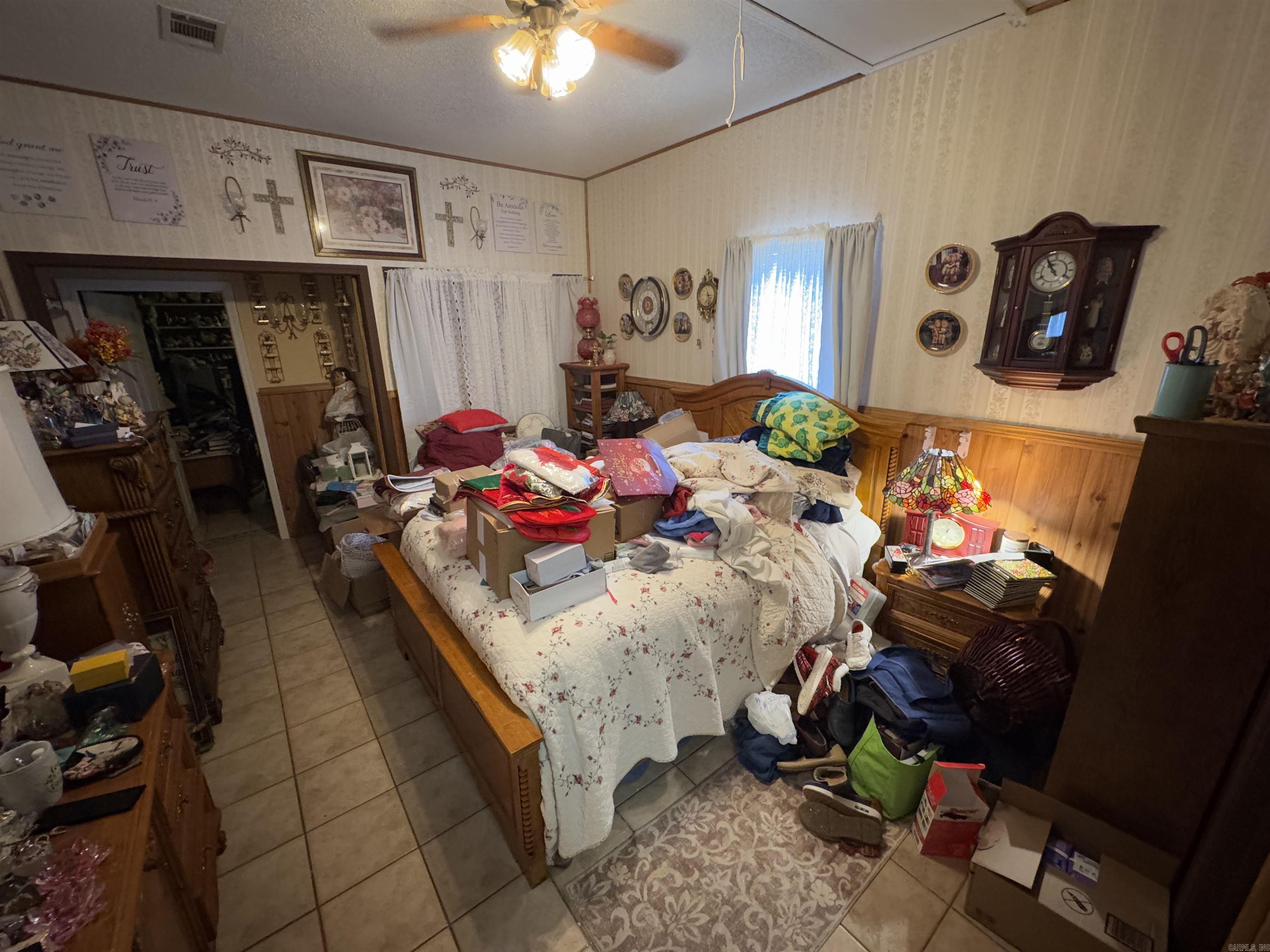 THE MEADOWS - Residential