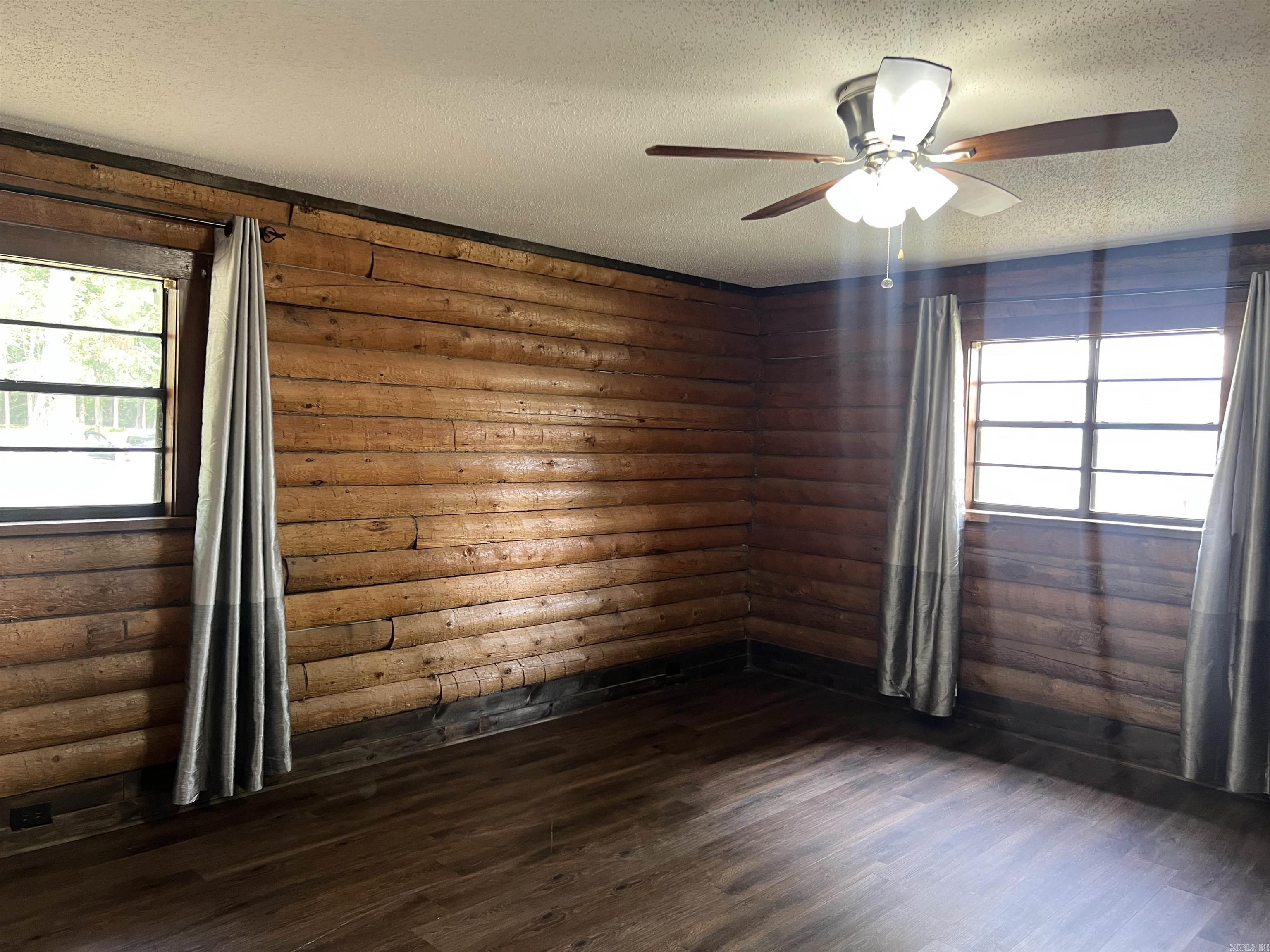 Riverside Park Section 3 - Residential