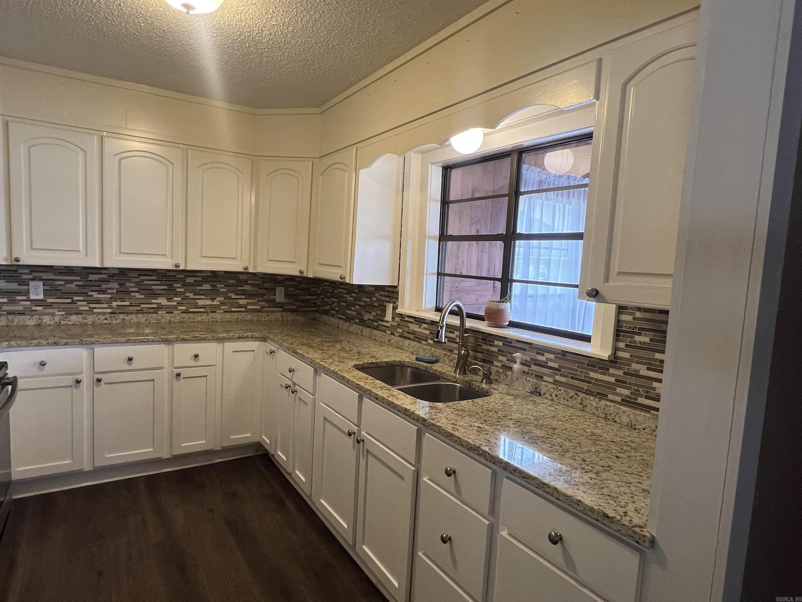 Riverside Park Section 3 - Residential