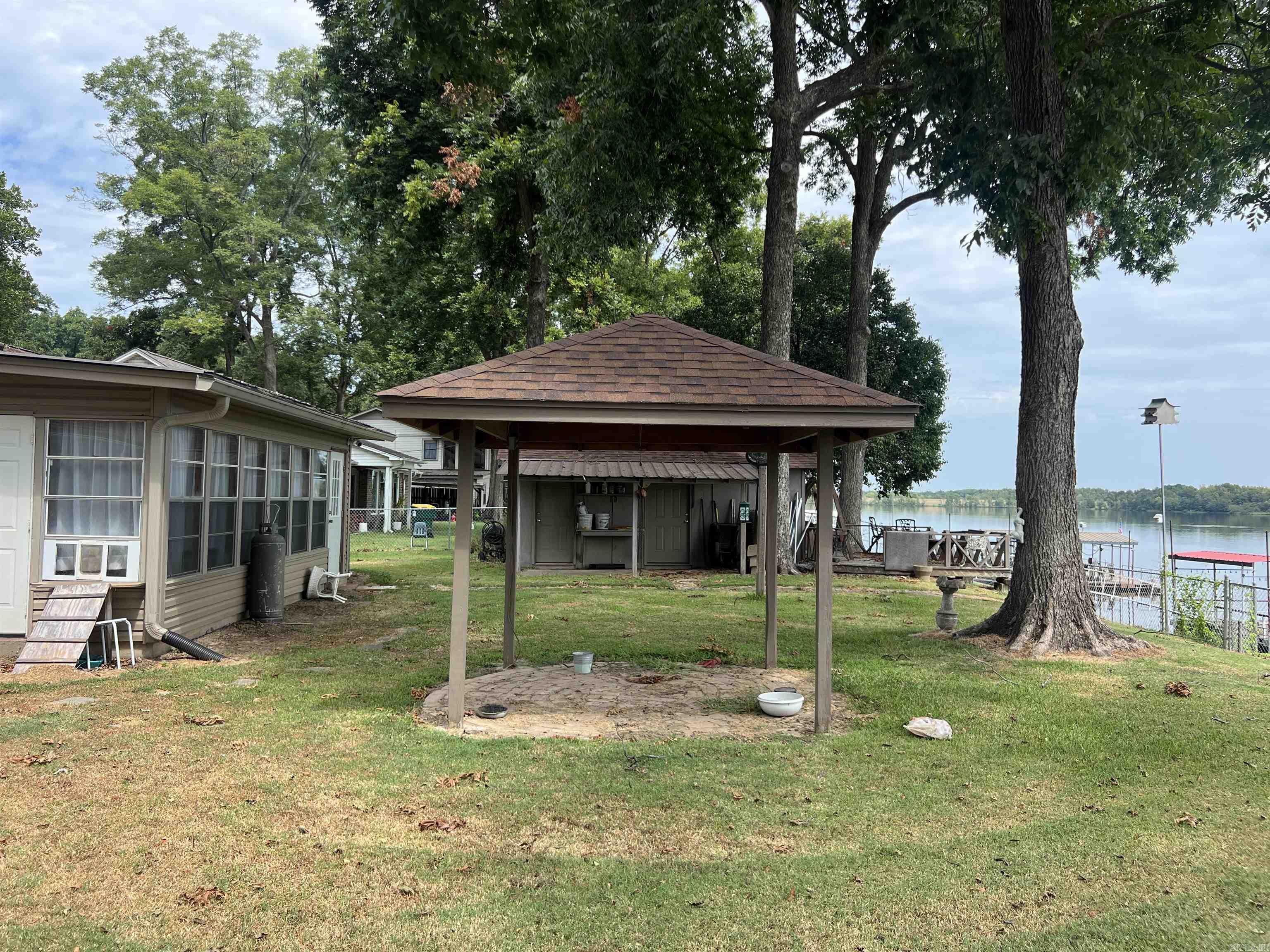 Riverside Park Section 3 - Residential