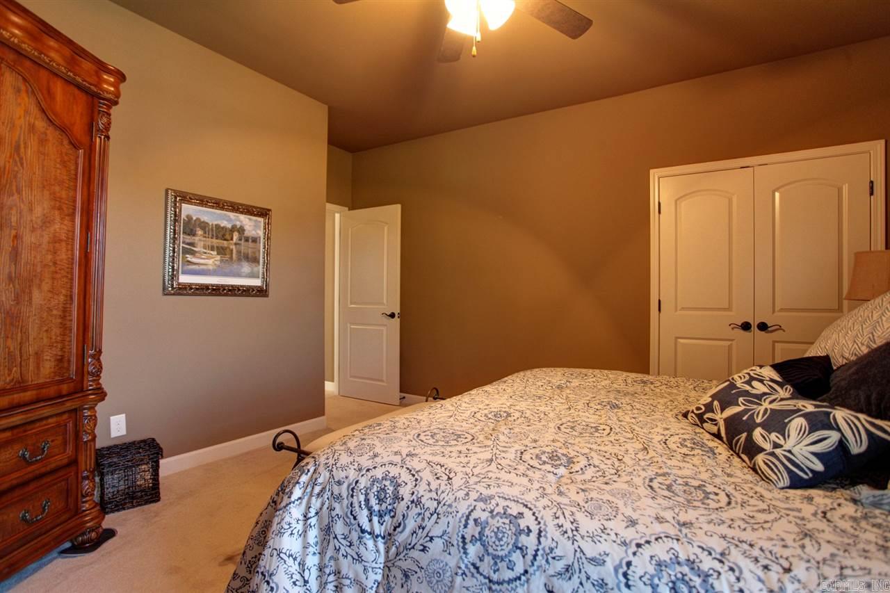 MILLERS CROSSING - Residential