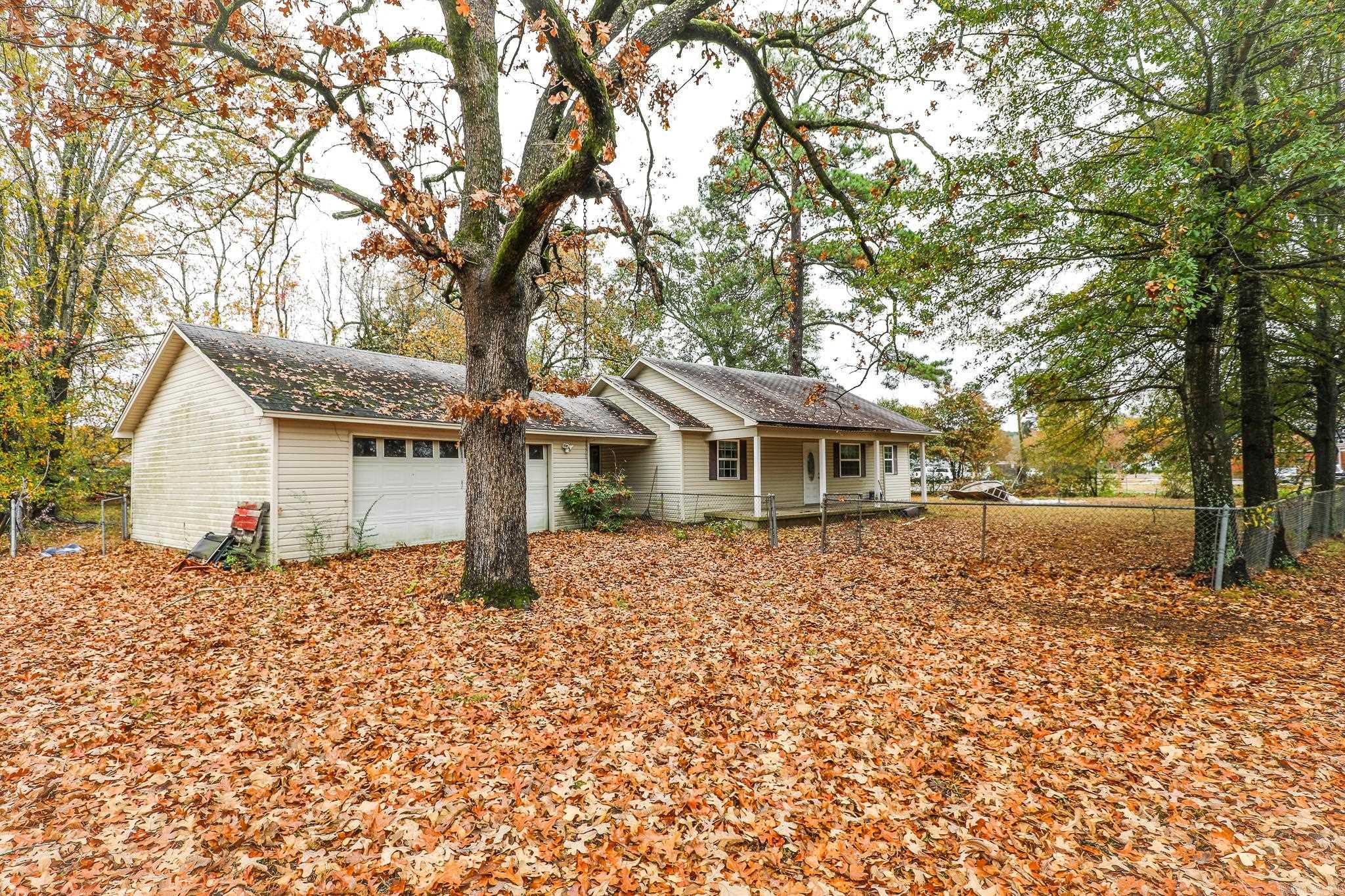 ORIGINAL TOWN-BRYANT - Residential