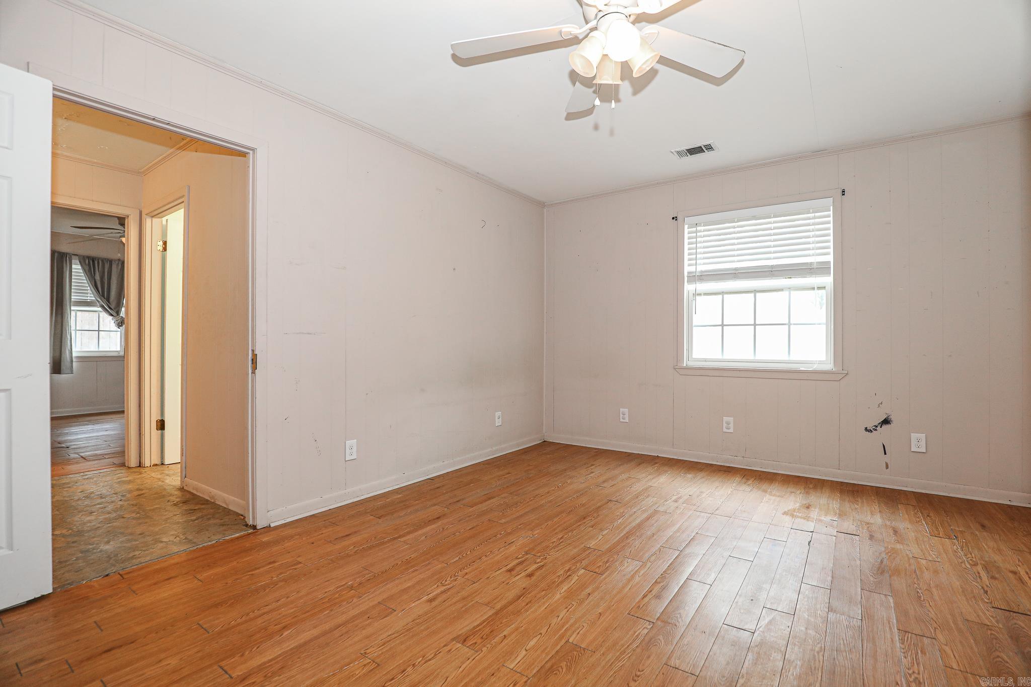 ORIGINAL TOWN-BRYANT - Residential