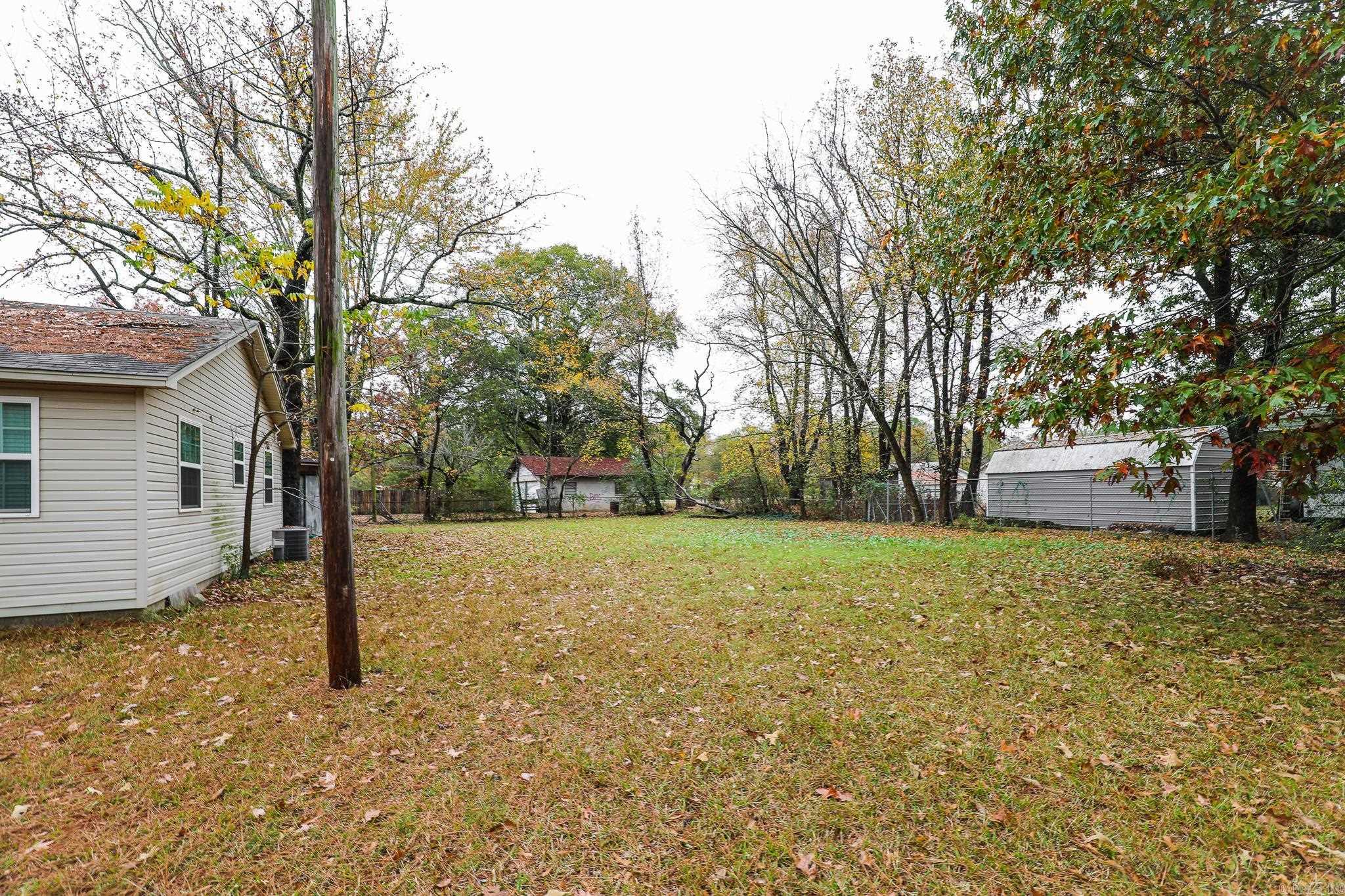 ORIGINAL TOWN-BRYANT - Residential