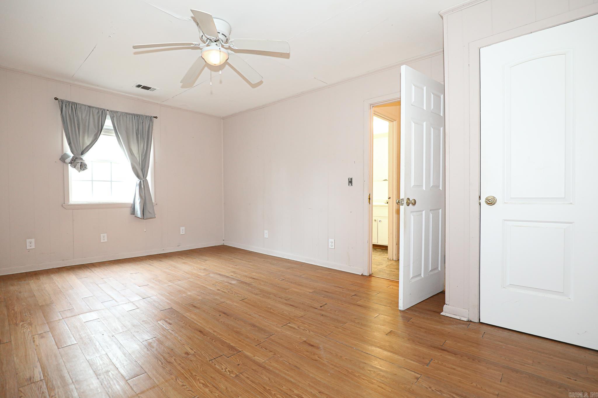 ORIGINAL TOWN-BRYANT - Residential