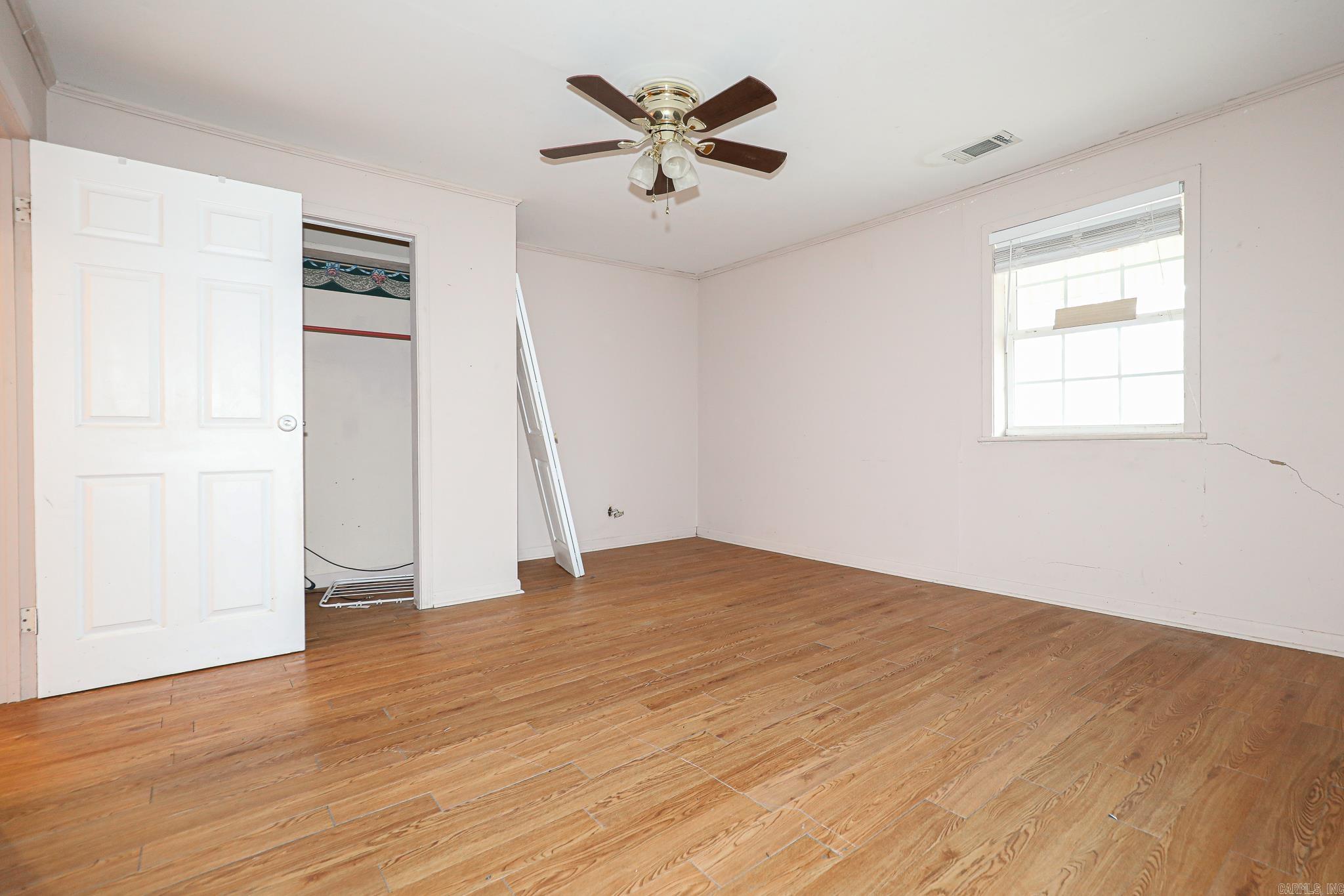 ORIGINAL TOWN-BRYANT - Residential