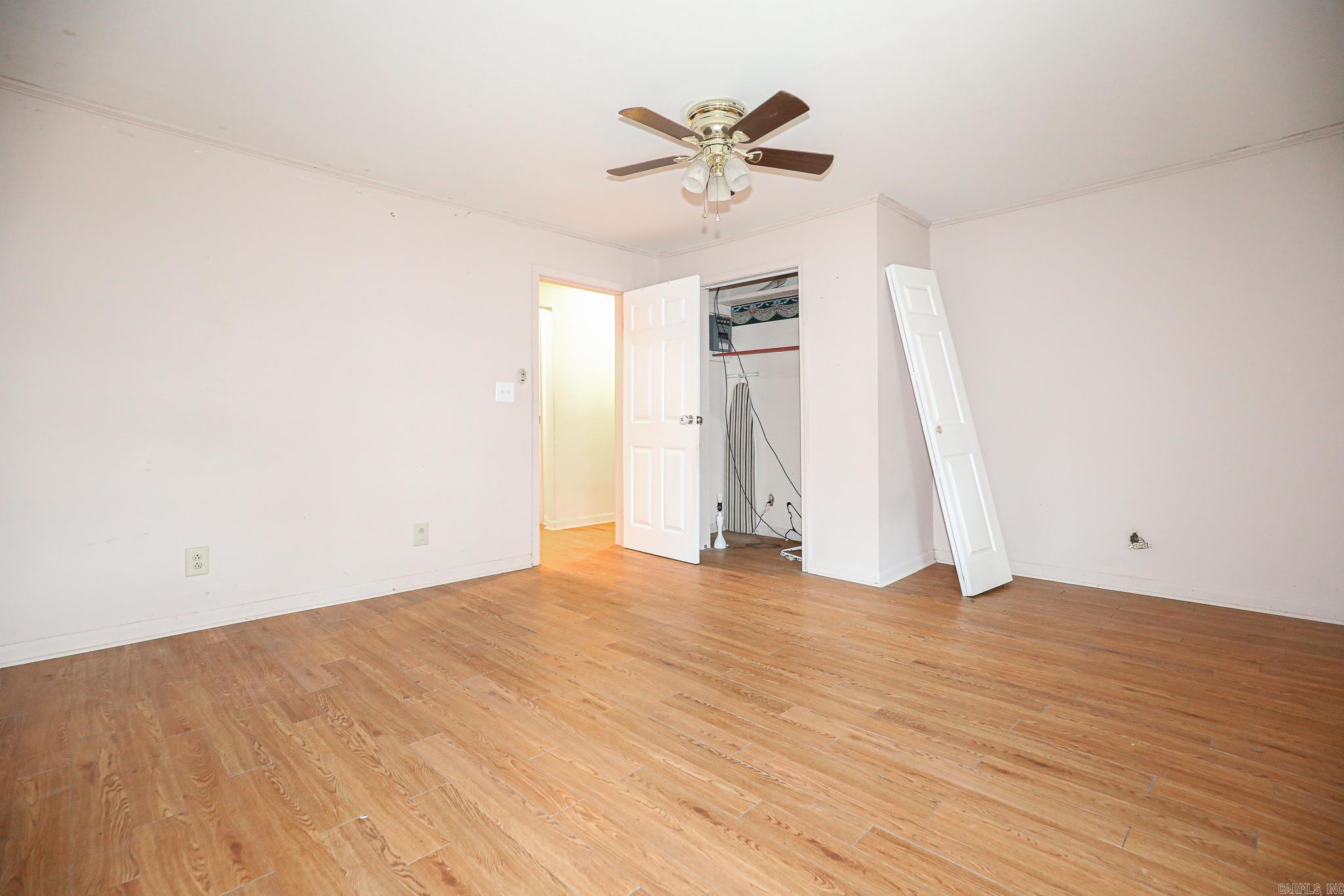 ORIGINAL TOWN-BRYANT - Residential