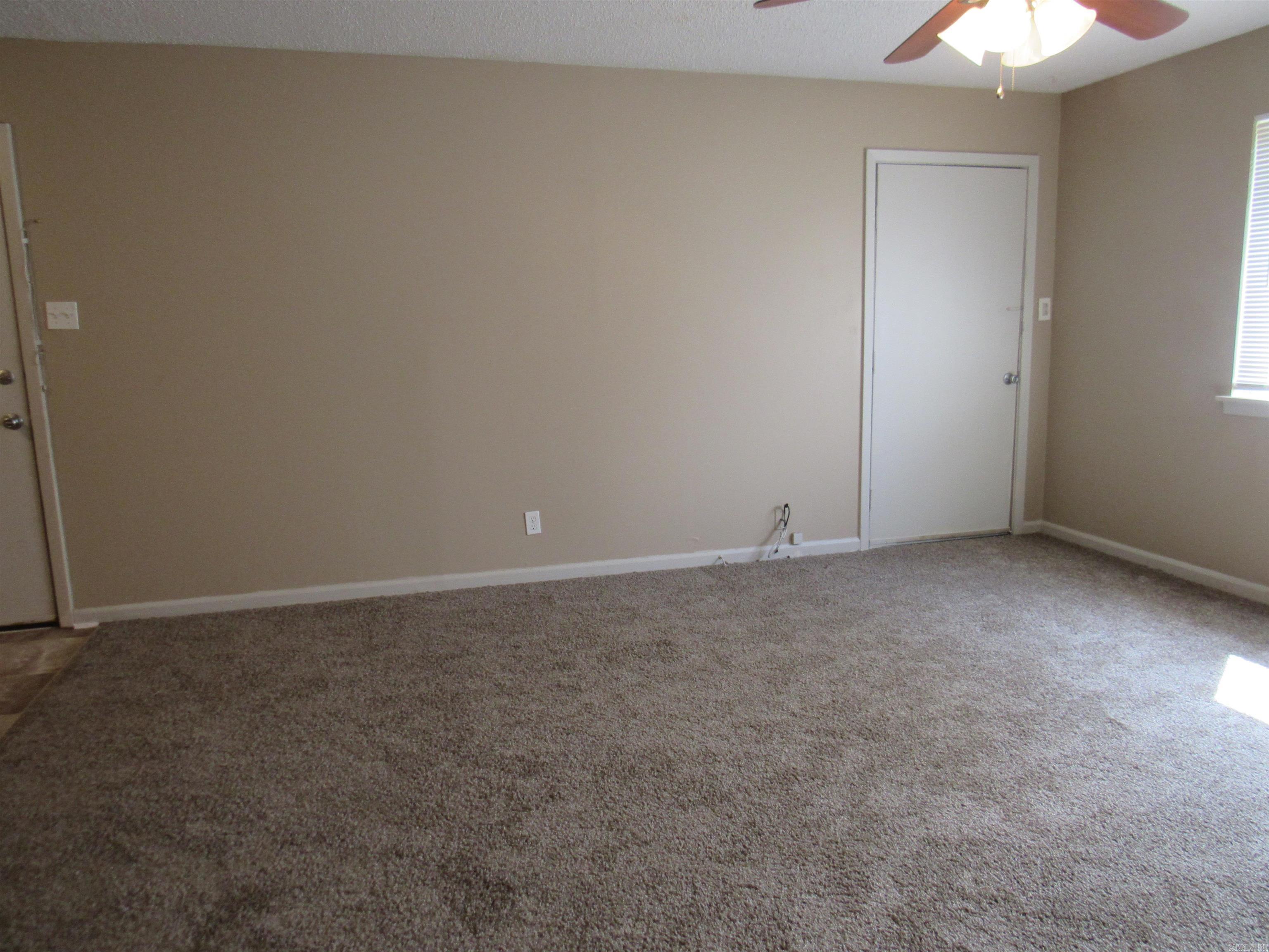 BRIARFIELD - Residential