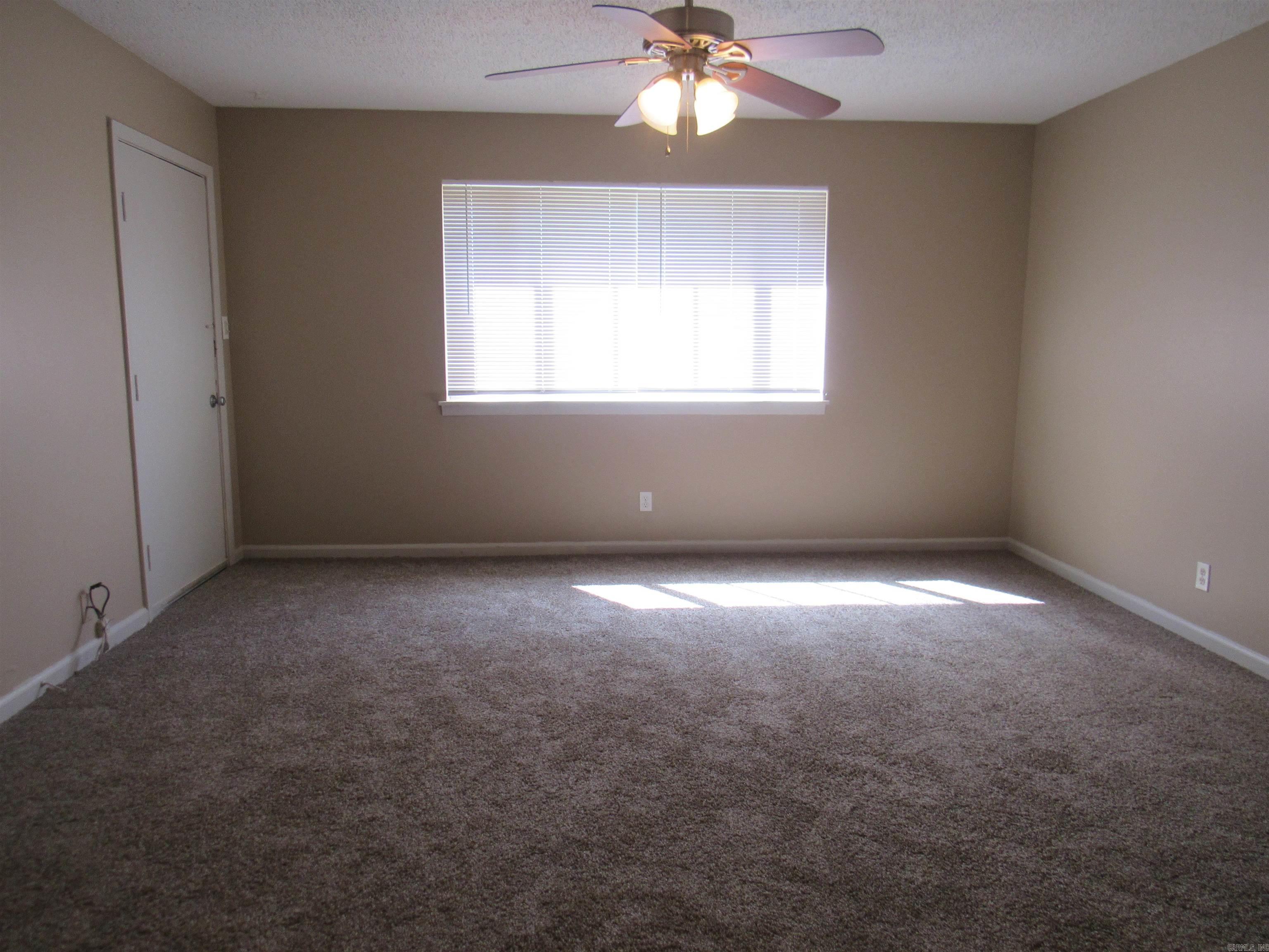 BRIARFIELD - Residential