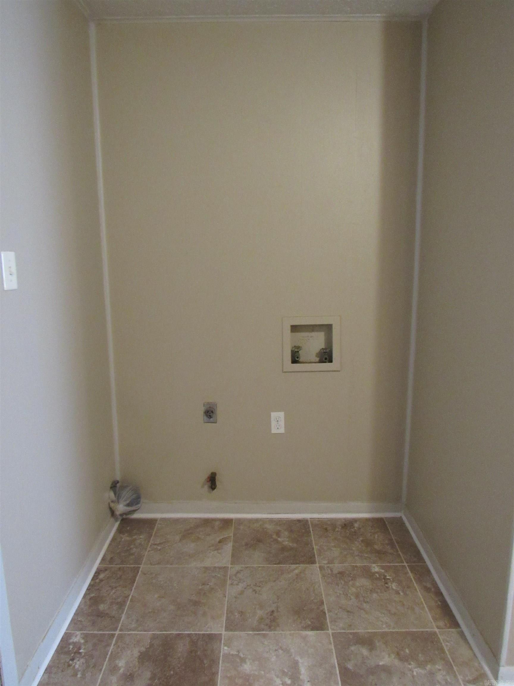 BRIARFIELD - Residential