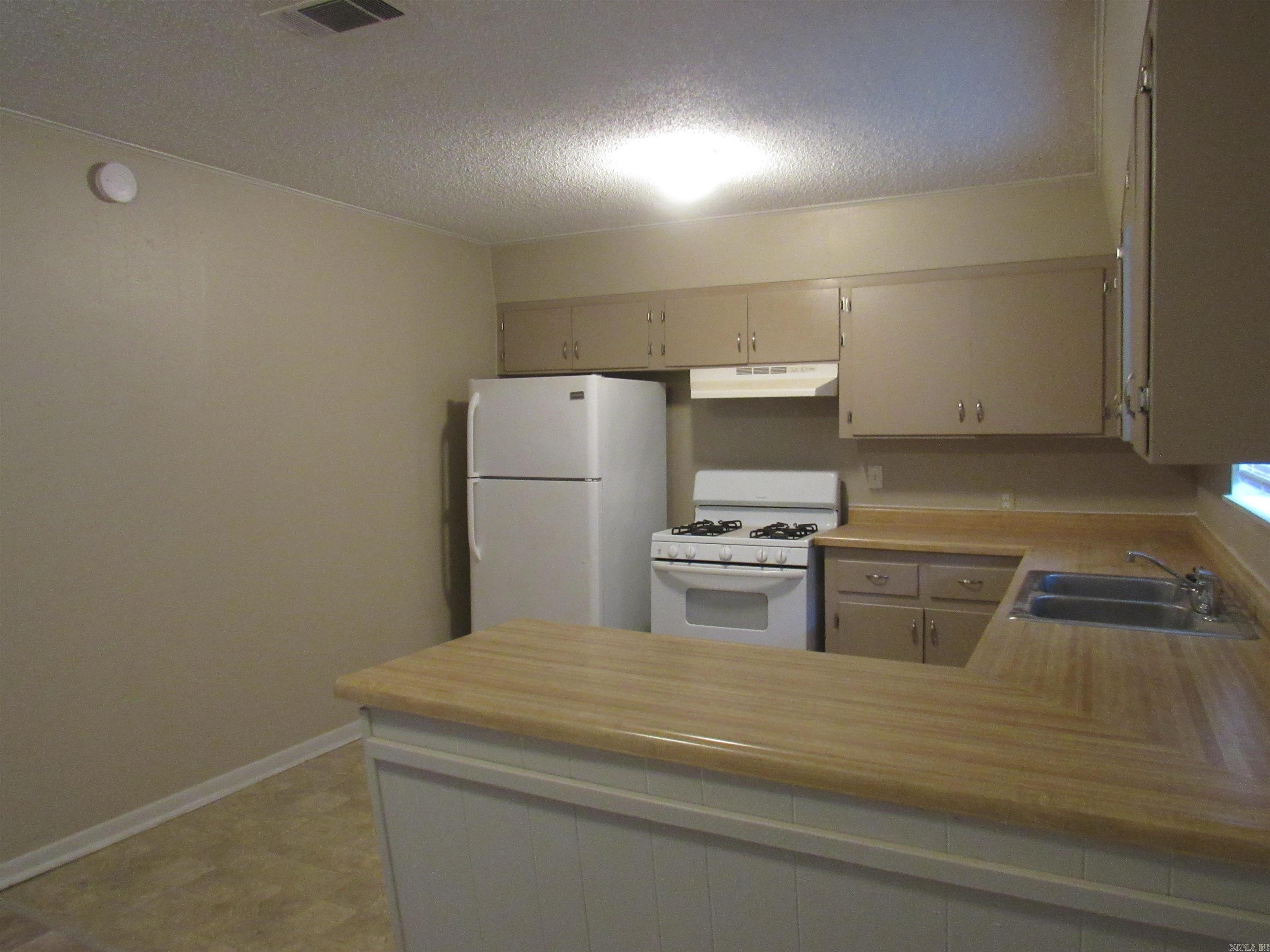 BRIARFIELD - Residential