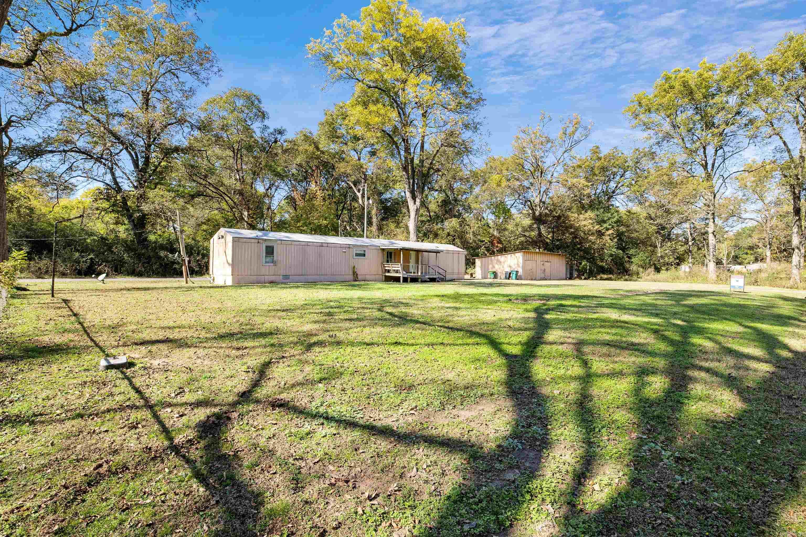 OLD RIVER LAKE ACRES - Residential