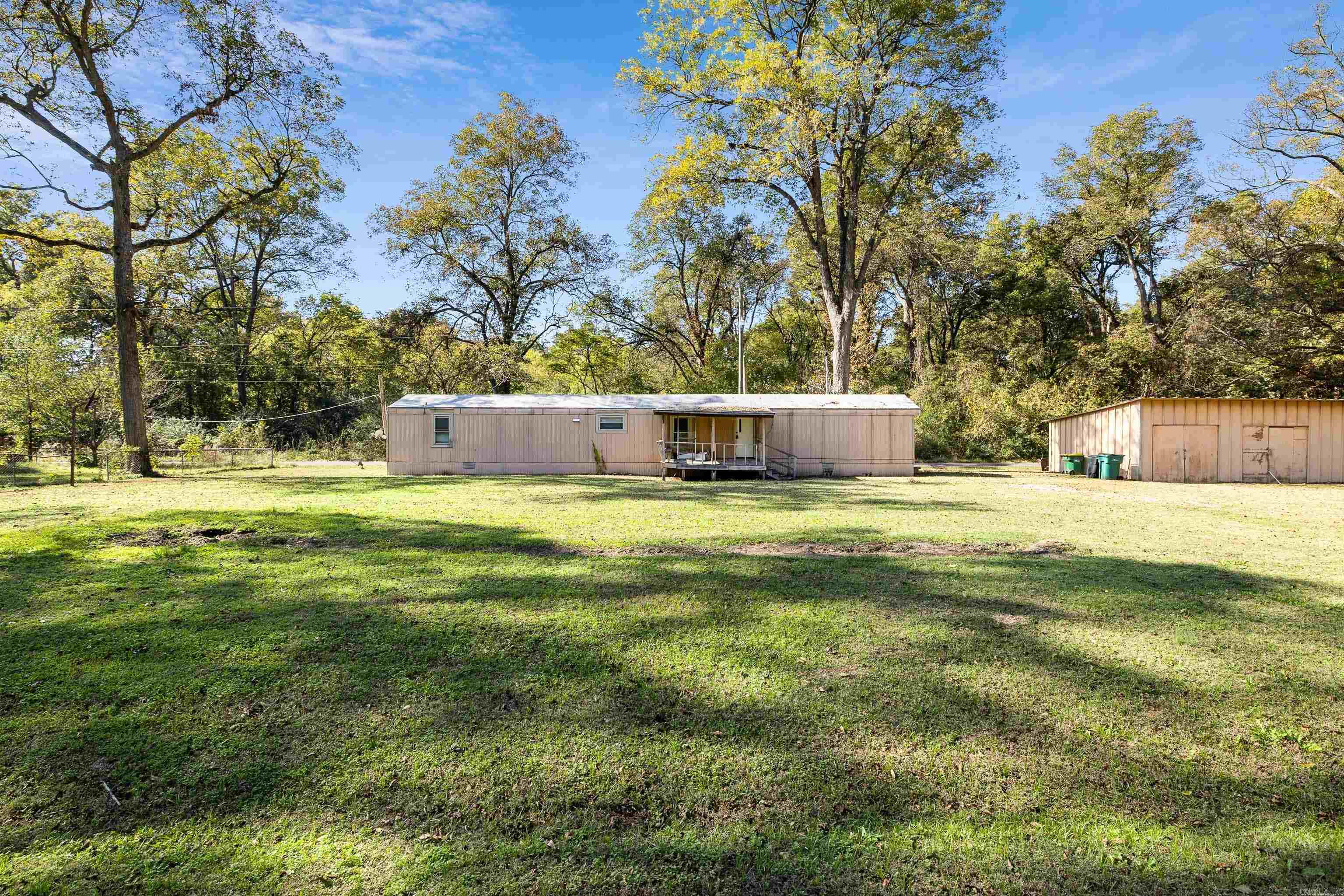 OLD RIVER LAKE ACRES - Residential