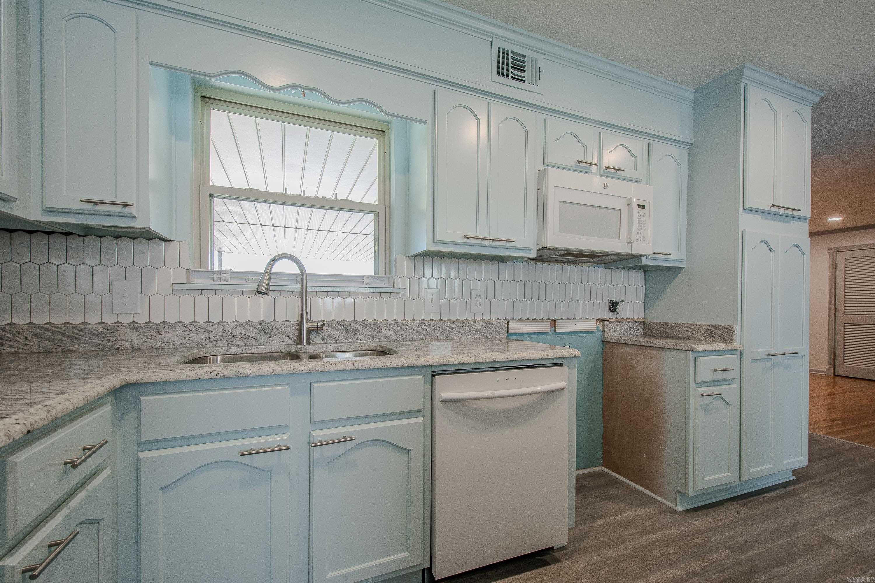 PARK TERRACE - Residential