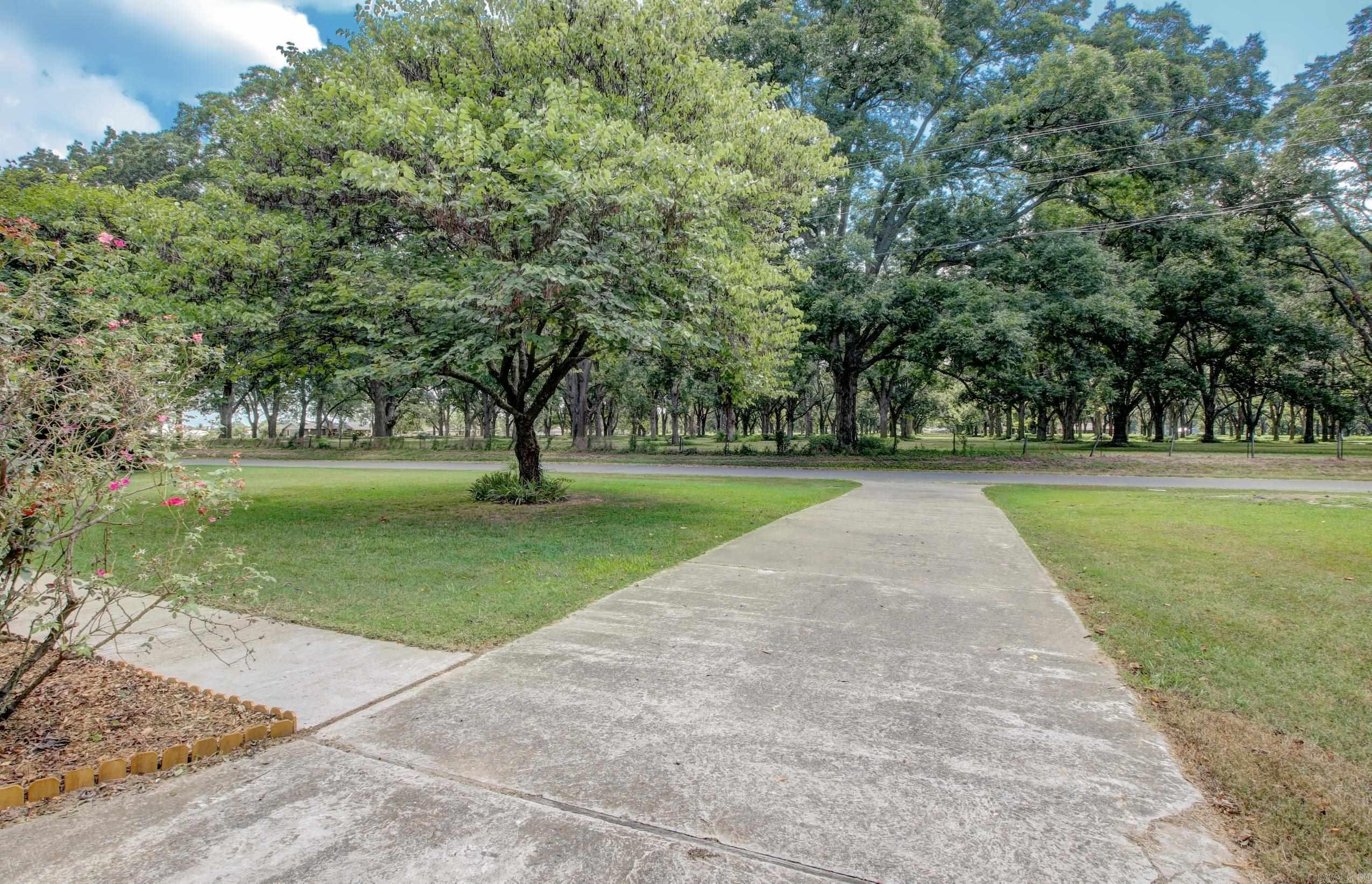 MAGNOLIA GROVE - Residential