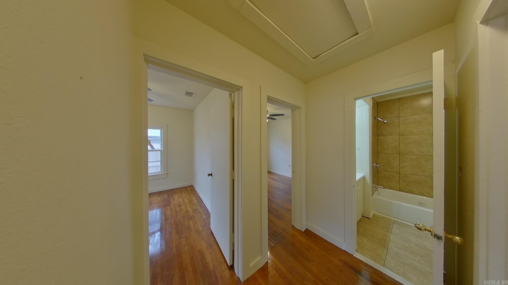 COUNTY AVE. COL. HGTS. - Residential