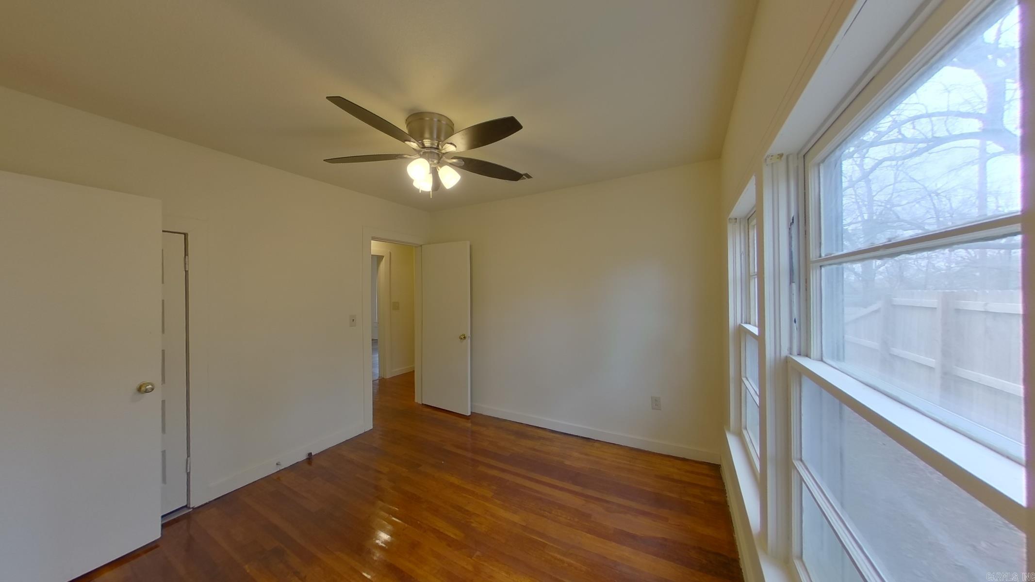 COUNTY AVE. COL. HGTS. - Residential