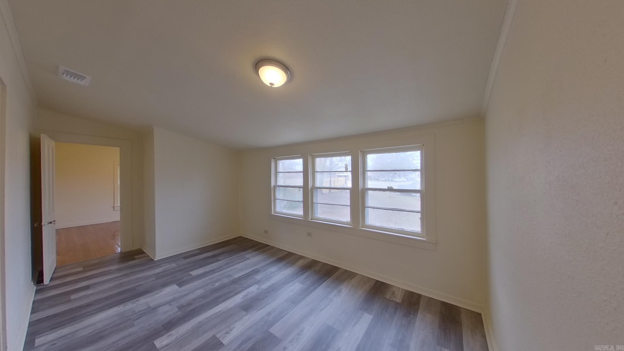 COUNTY AVE. COL. HGTS. - Residential