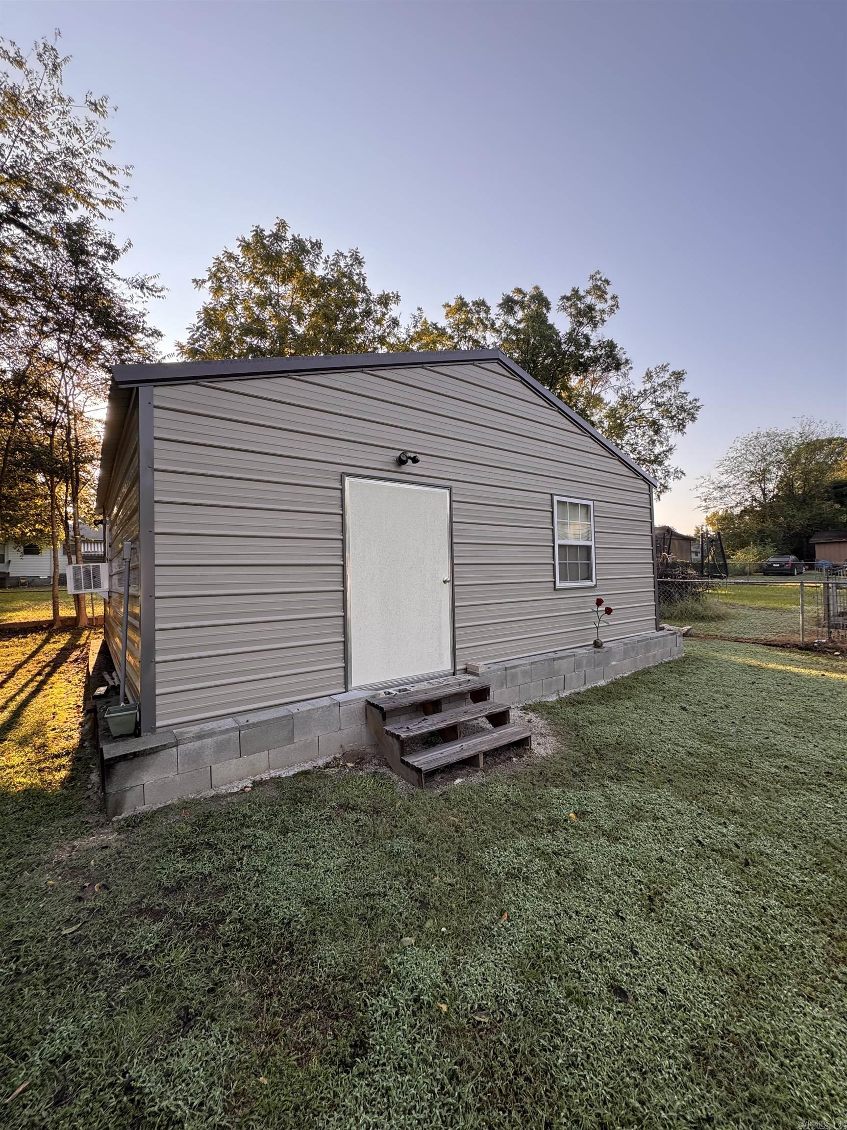 R Dobbs - Residential