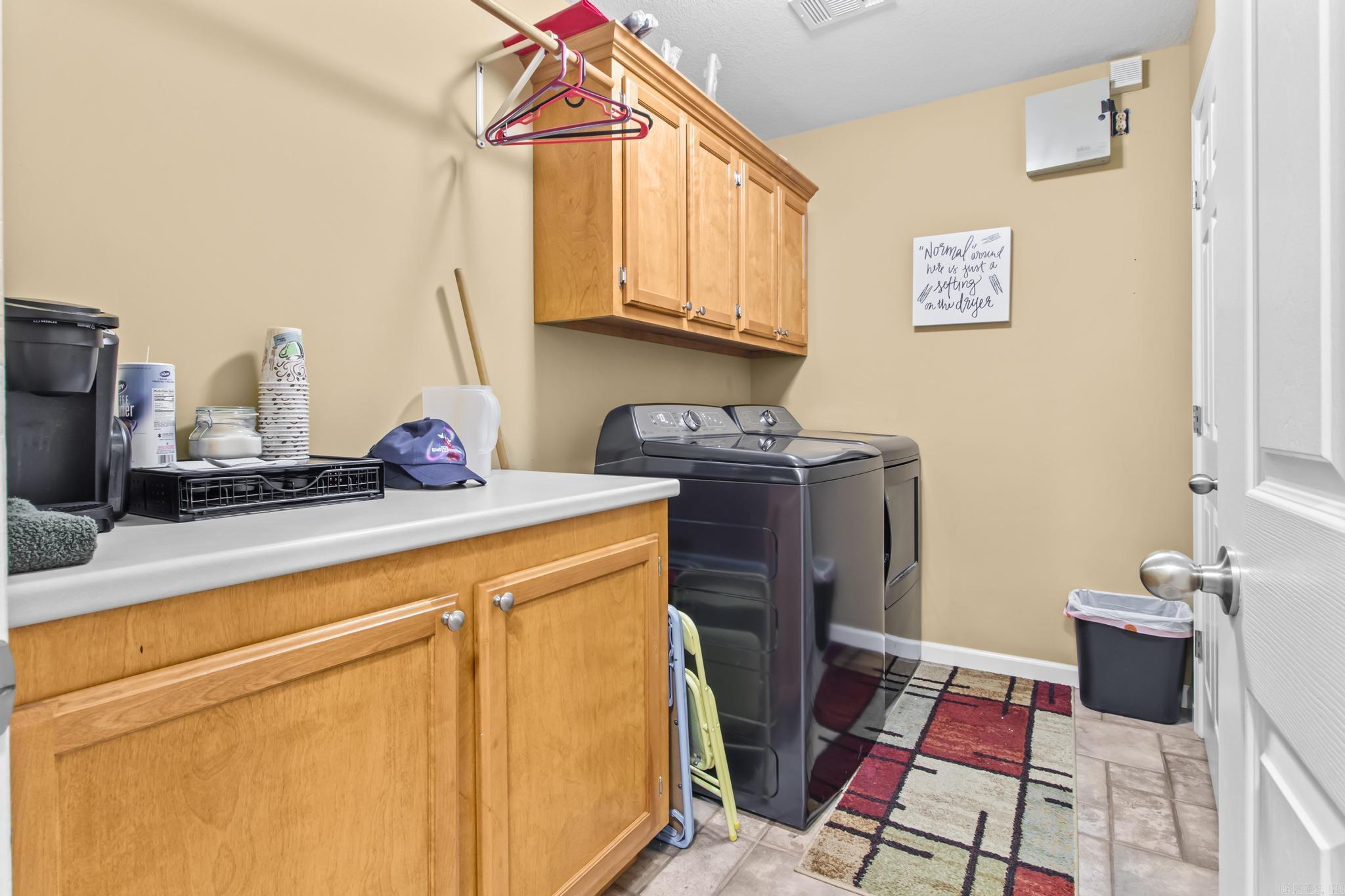 SAMUEL LEMMONS BLACK - Residential