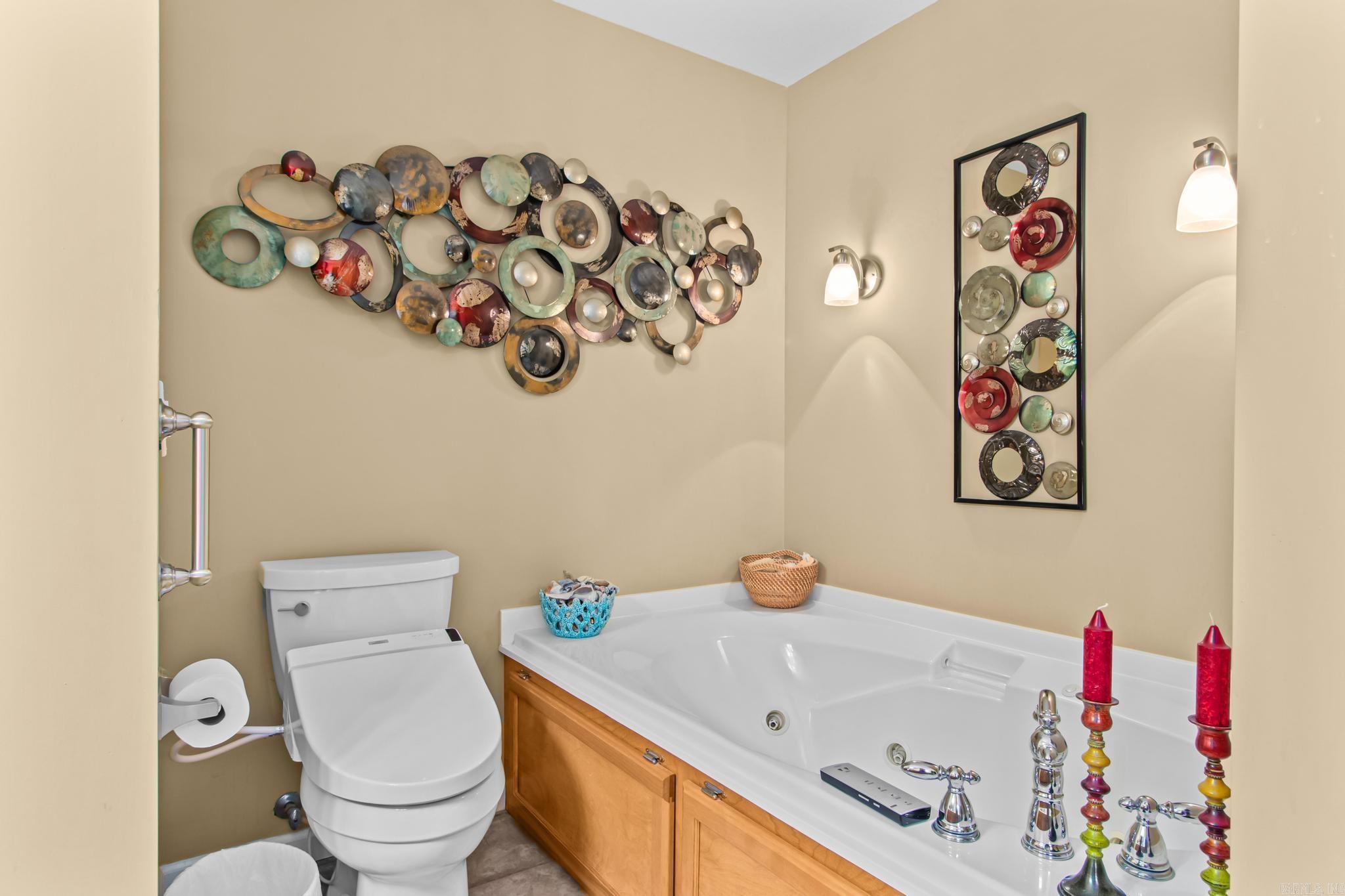 SAMUEL LEMMONS BLACK - Residential