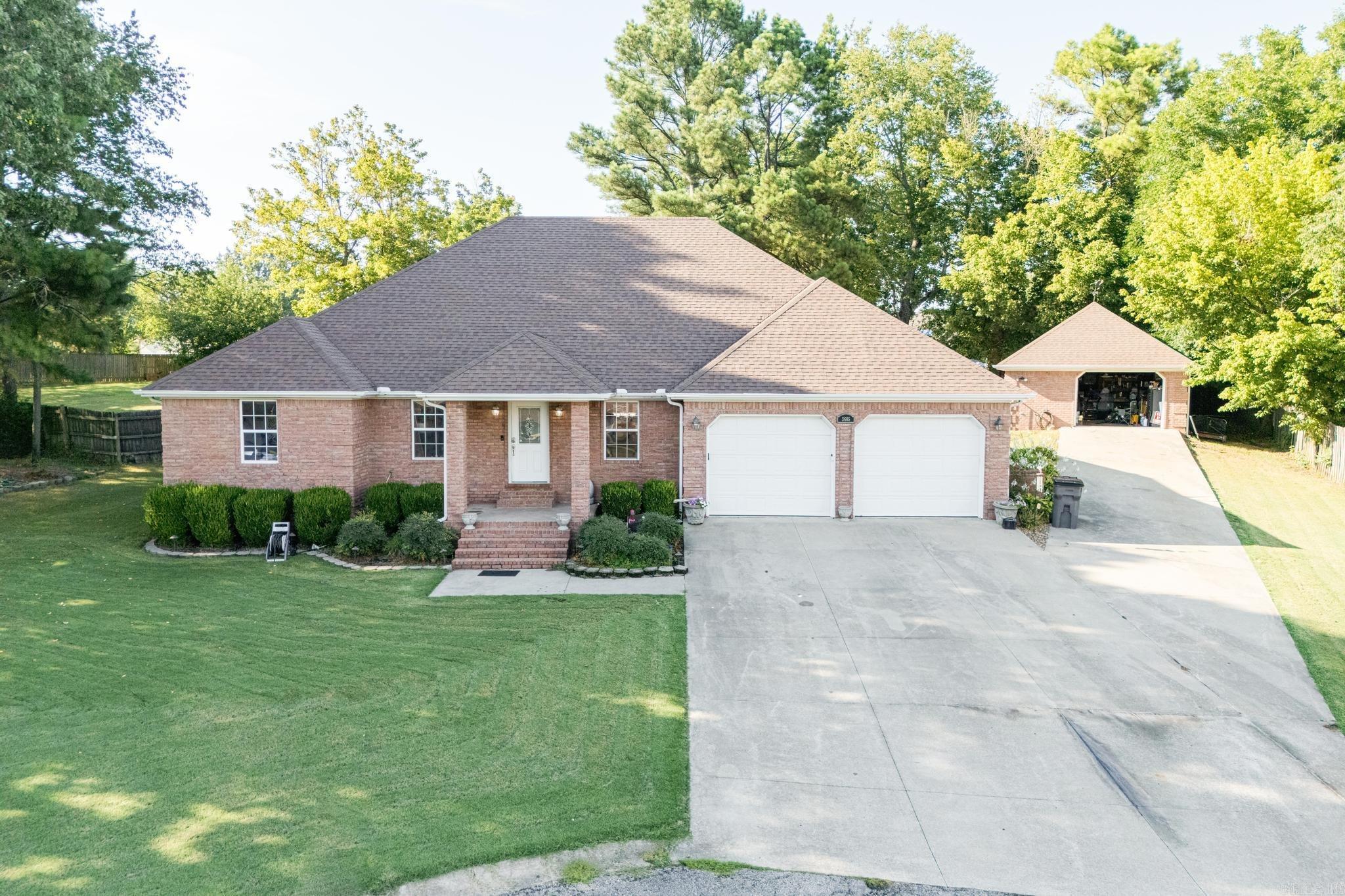 SAMUEL LEMMONS BLACK - Residential