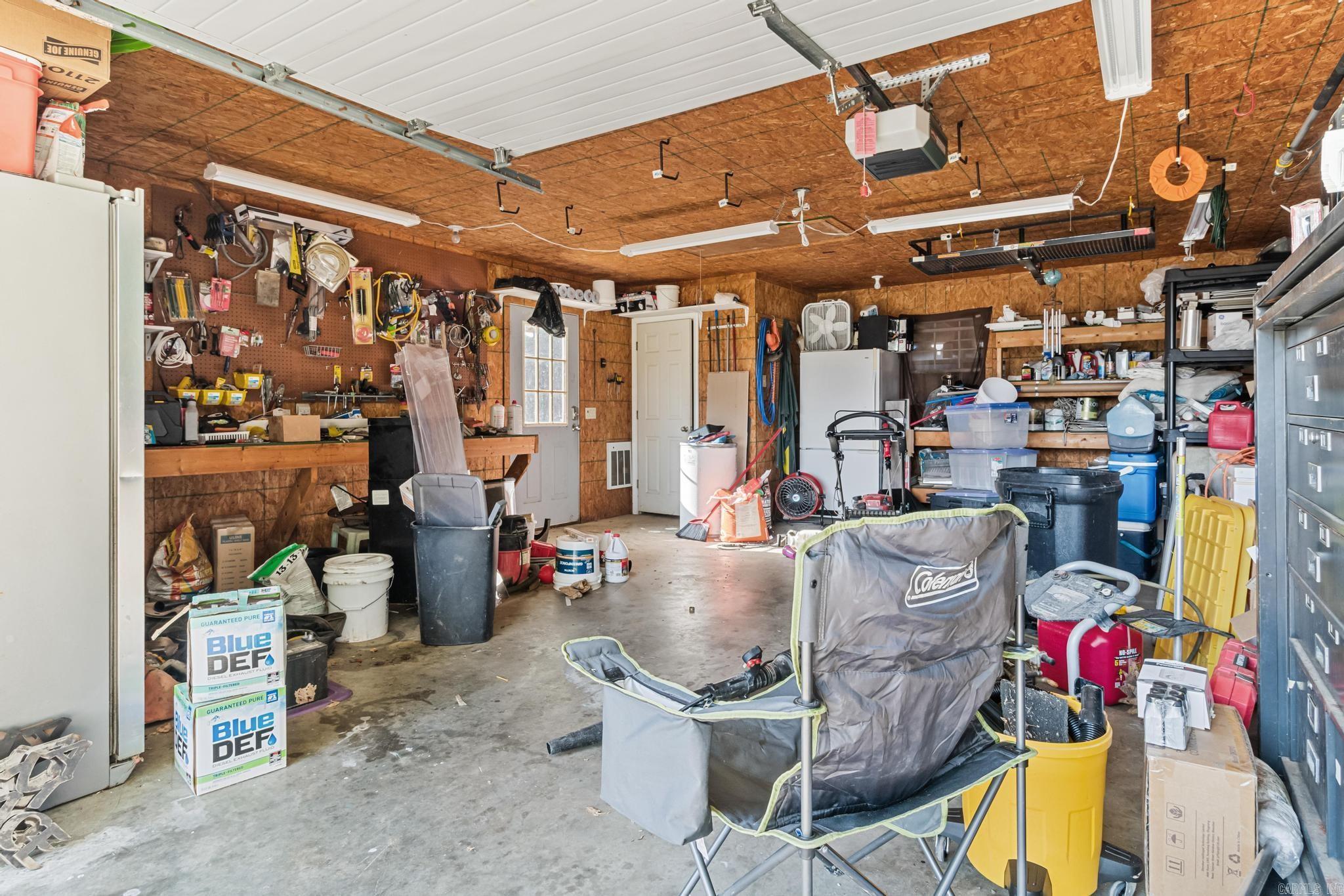 SAMUEL LEMMONS BLACK - Residential