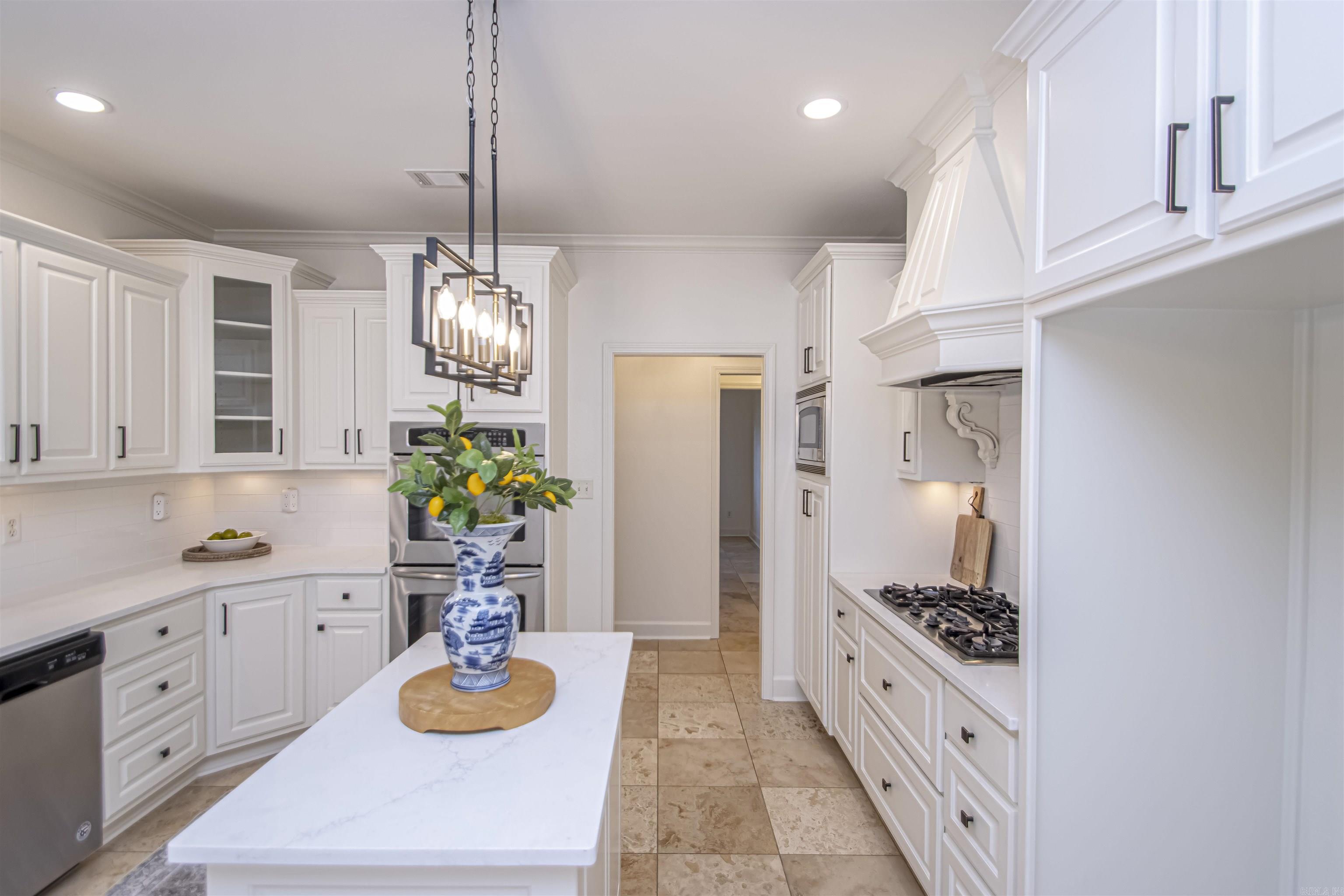 CHENAL VALLEY EPERNAY PLACE - Residential