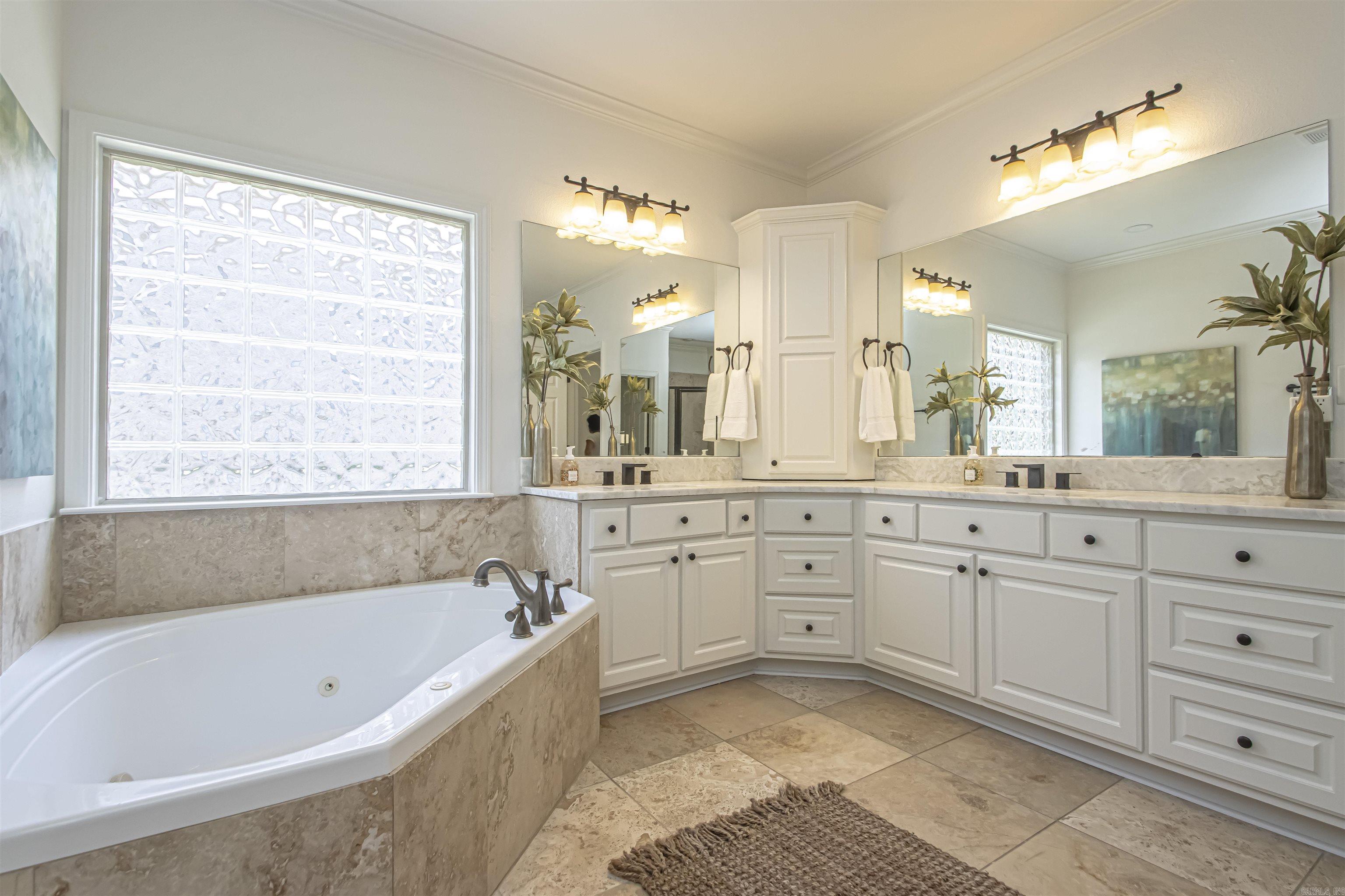 CHENAL VALLEY EPERNAY PLACE - Residential