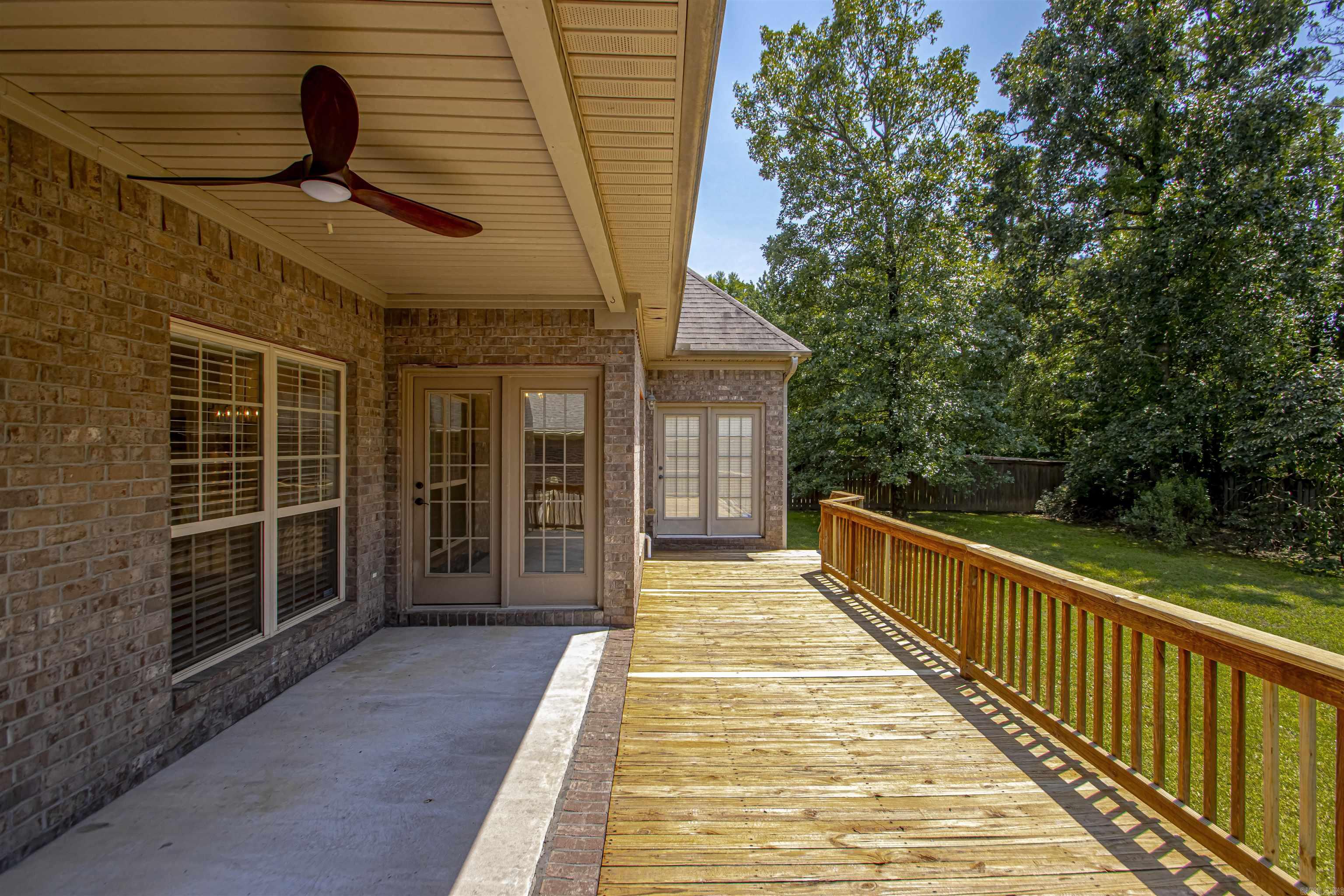 CHENAL VALLEY EPERNAY PLACE - Residential