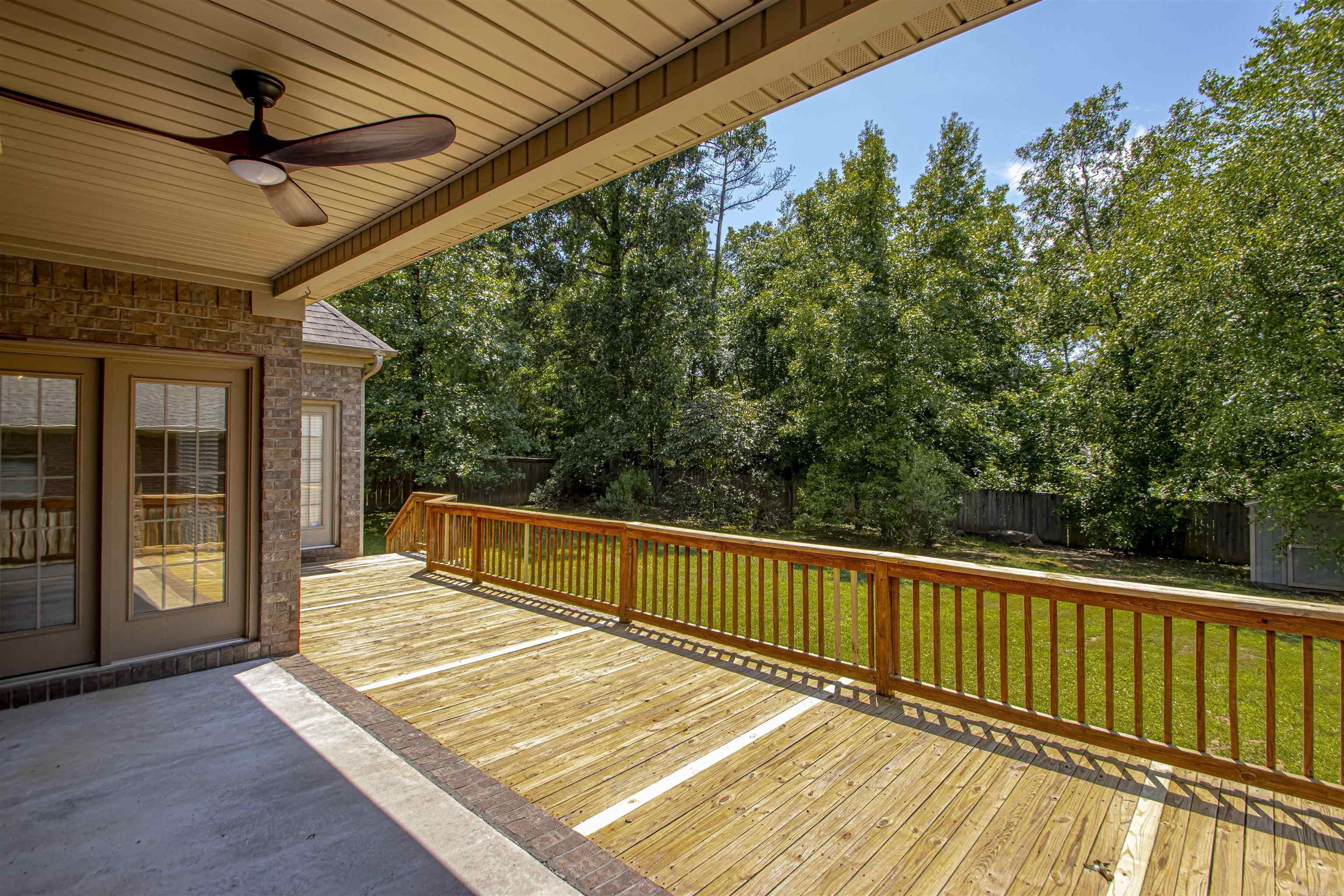 CHENAL VALLEY EPERNAY PLACE - Residential