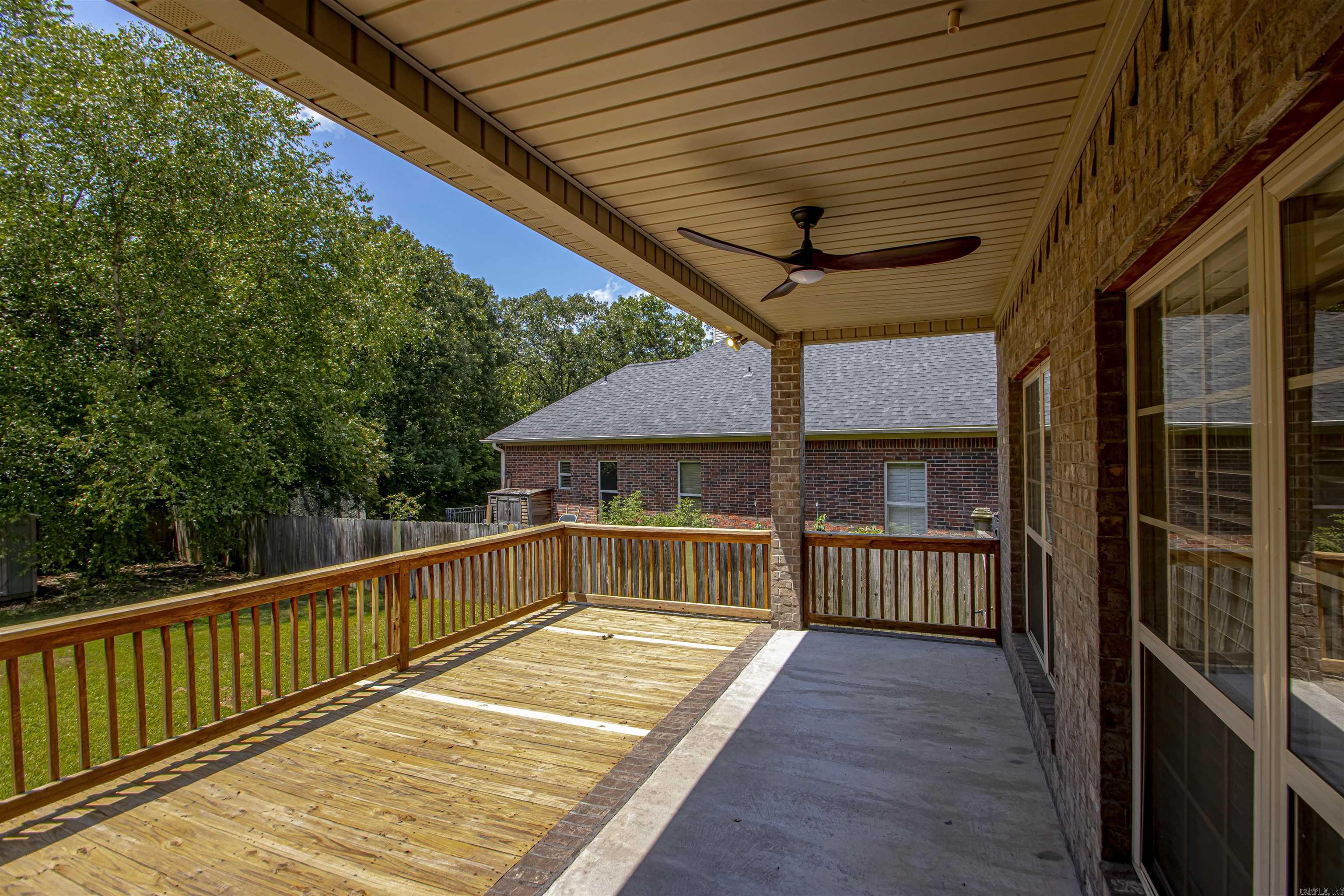 CHENAL VALLEY EPERNAY PLACE - Residential