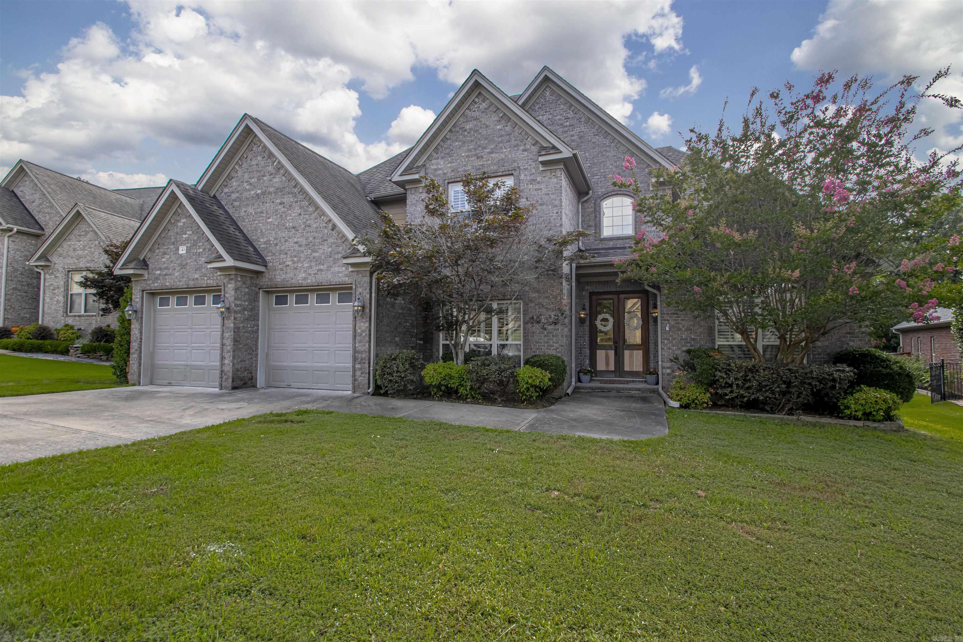 CHENAL VALLEY EPERNAY PLACE - Residential