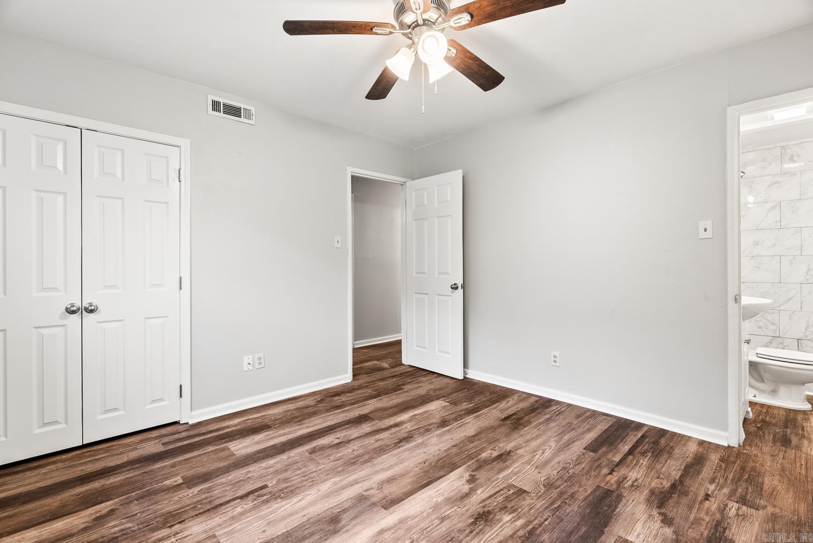 CIRCLE LAKE - Residential