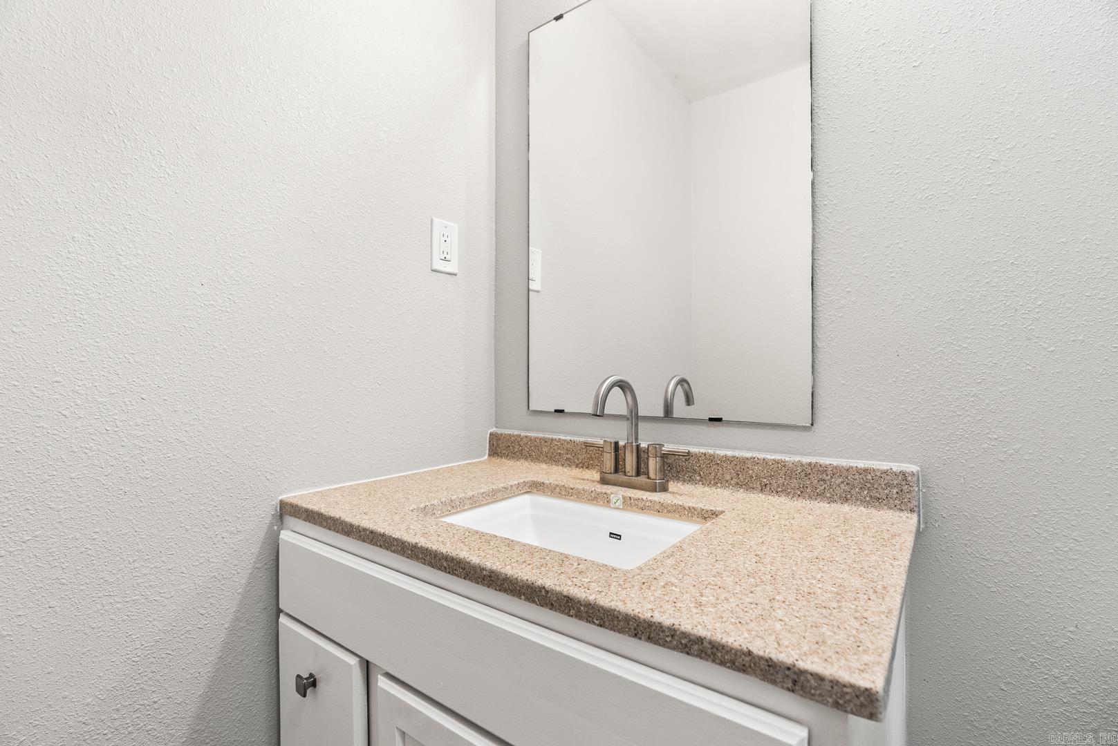 CIRCLE LAKE - Residential