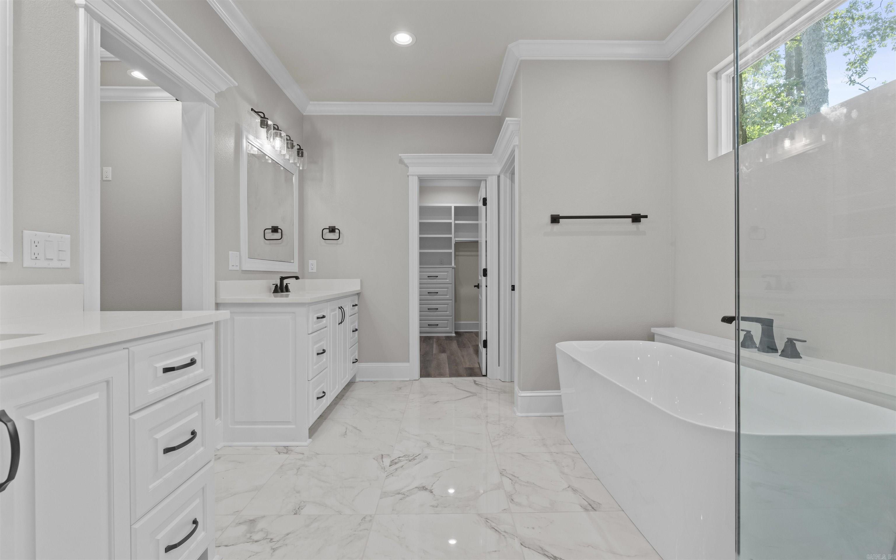 Isabella - Residential