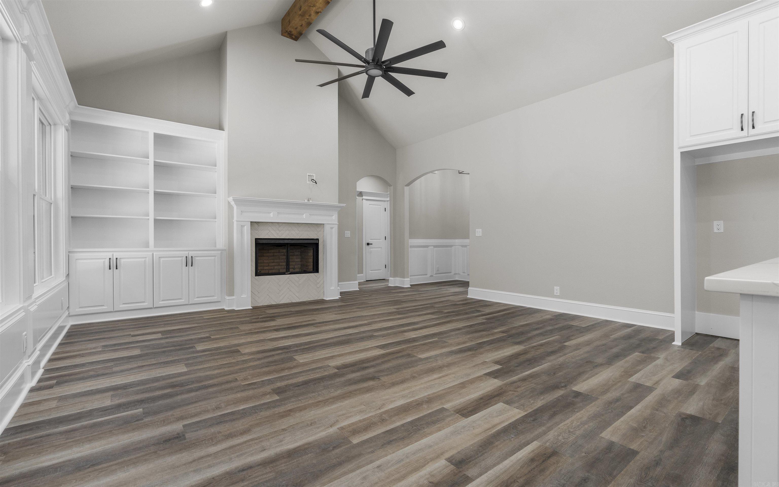 Isabella - Residential