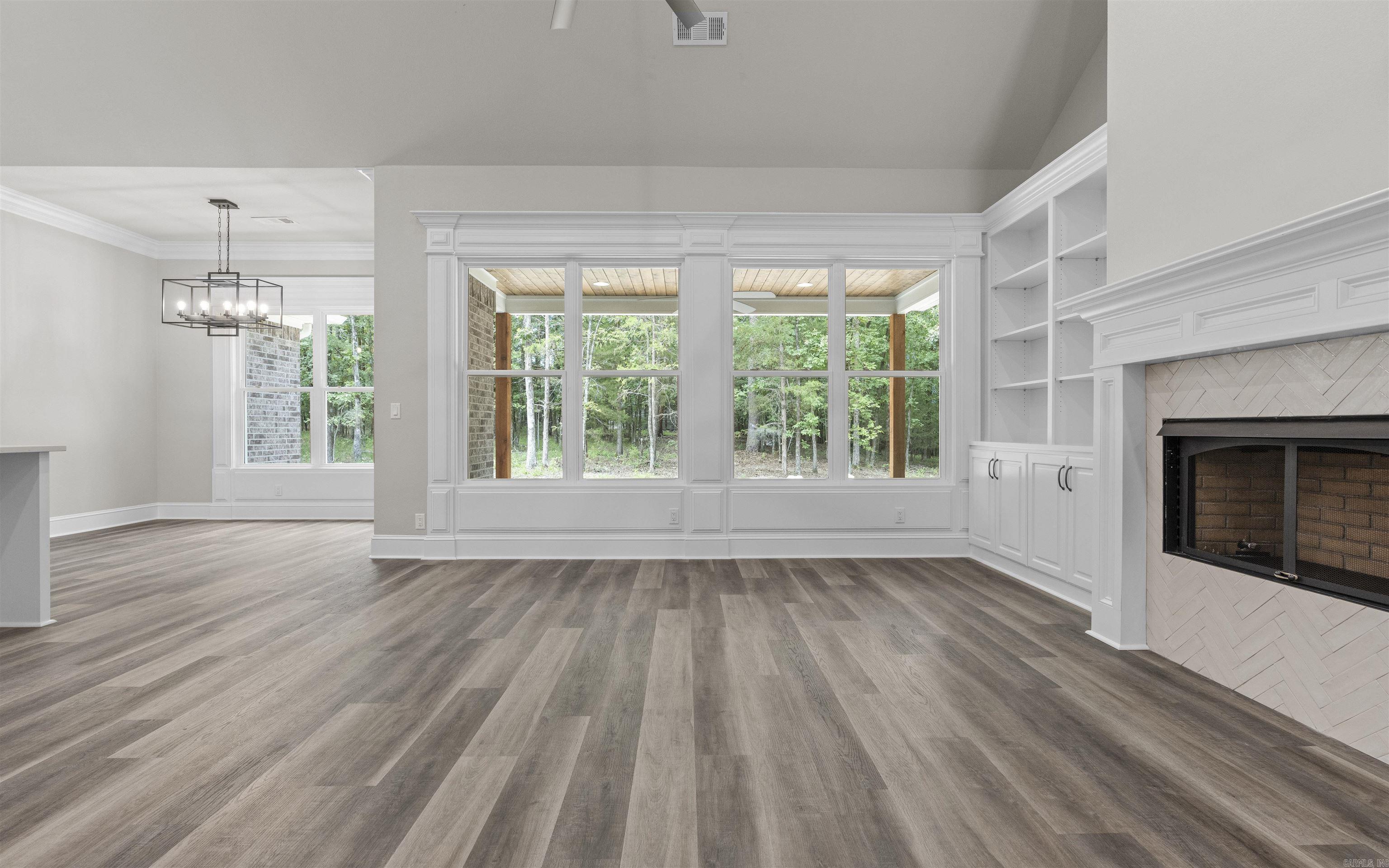 Isabella - Residential