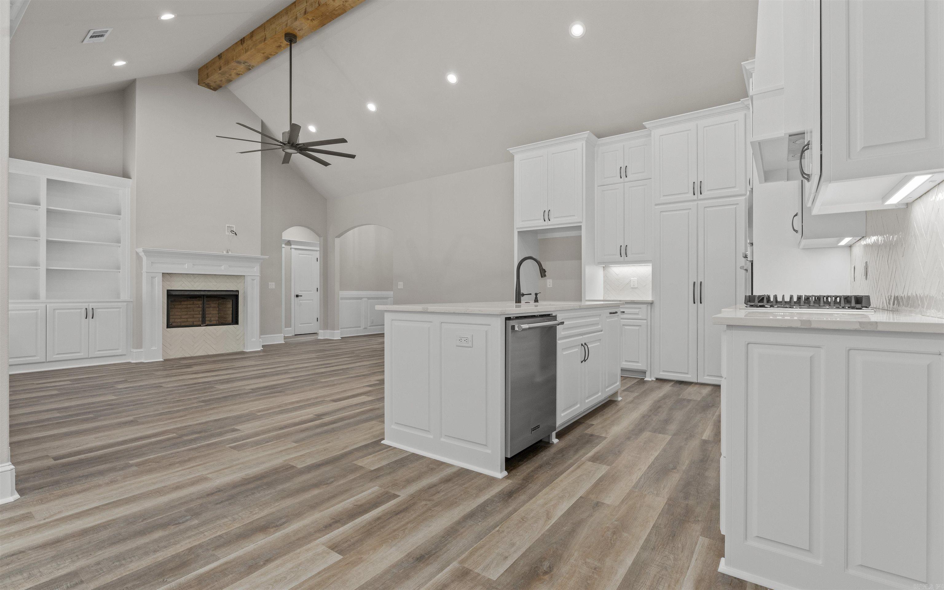 Isabella - Residential